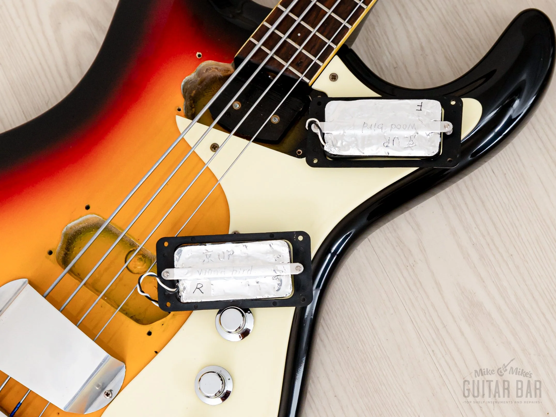 2000s Mosrite USA Mark I 1964 Custom Ventures Model Bass Sunburst w/ Vintage Case, Fillmore Japan - Image 18