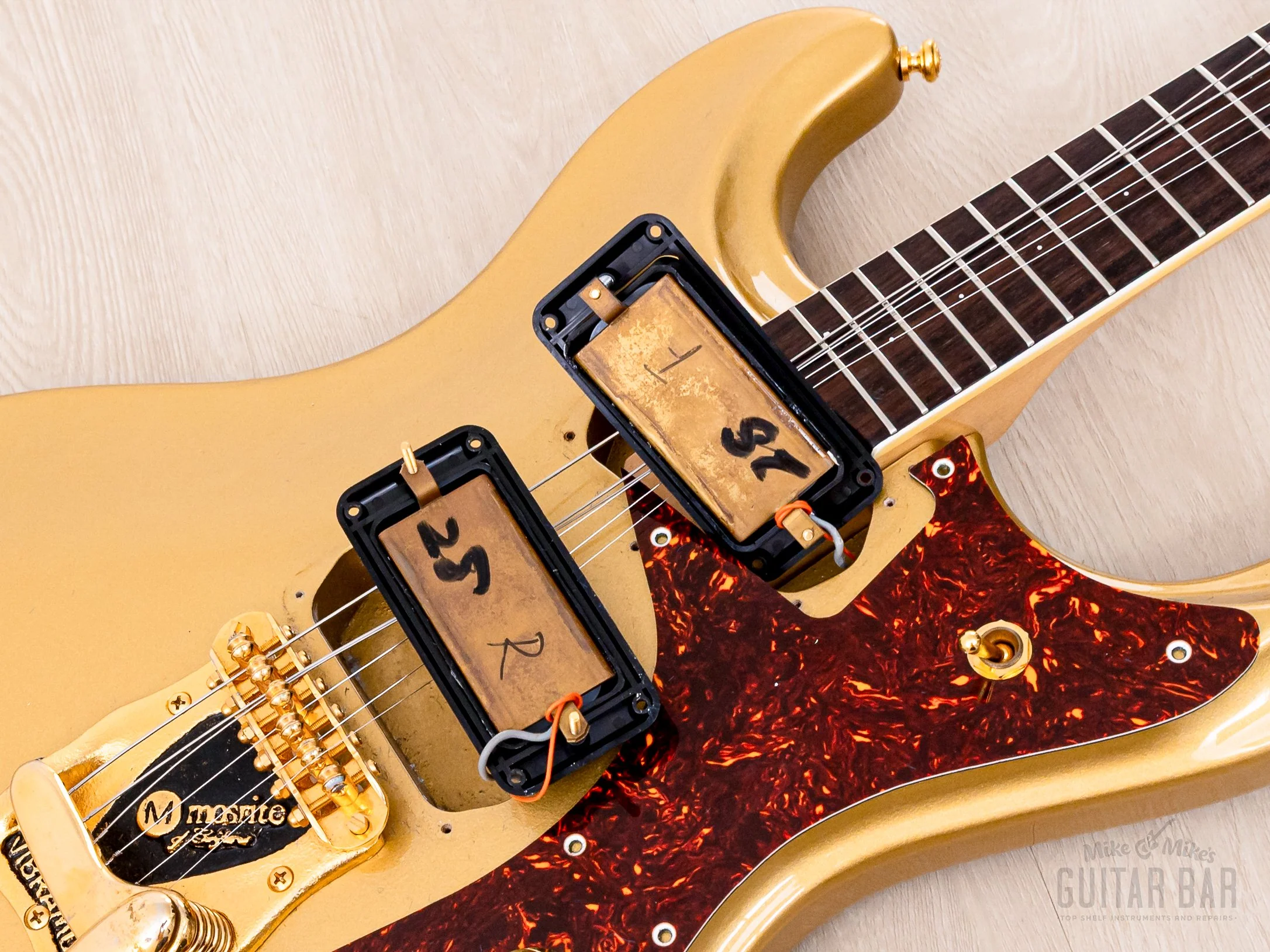 2000s Mosrite Ventures Model Super Custom 65 Gold w/ Gold Hardware, Vibramute & Case, Kurokumo - Image 16