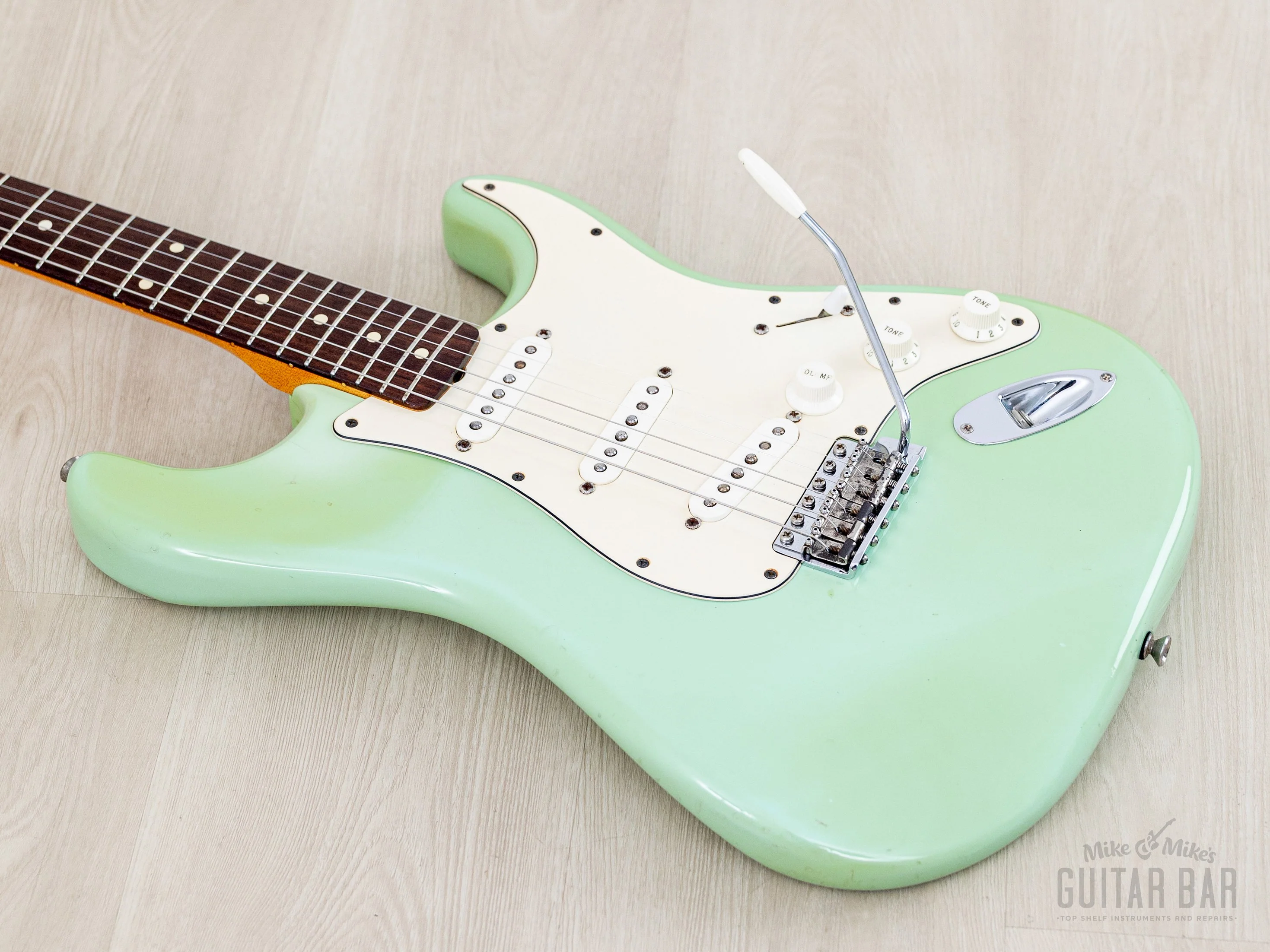 2001 Fender American Vintage '62 Stratocaster Surf Green w/ Tweed Case - Image 10