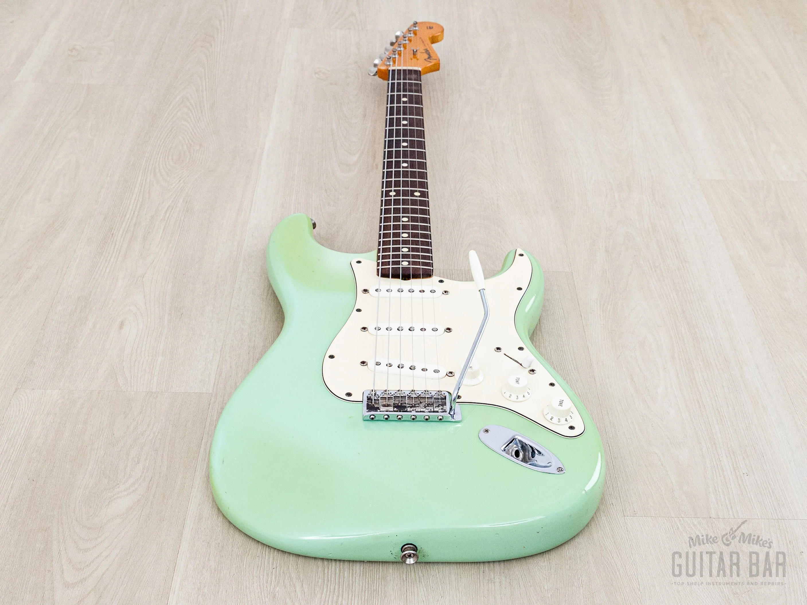 2001 Fender American Vintage '62 Stratocaster Surf Green w/ Tweed Case - Image 11