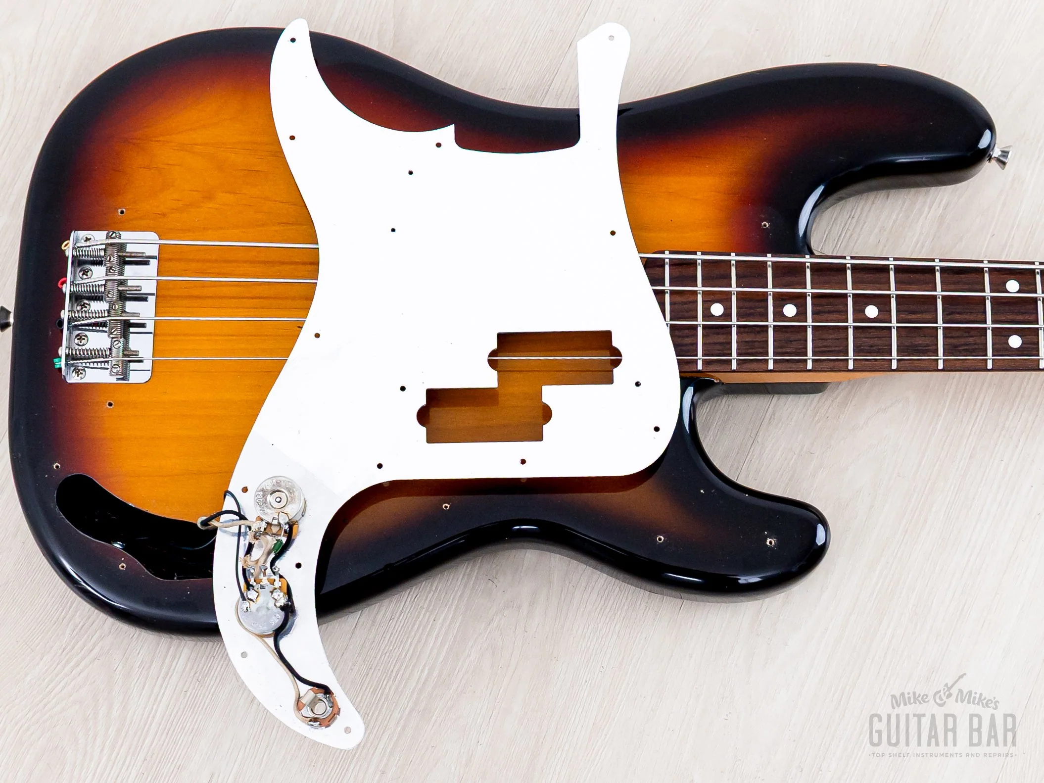 2006 Fender ‘62 Precision Bass DiMarzio Collection PB62-105DMC Sunburst Lacquer w/ USA Pickup, Japan CIJ - Image 16