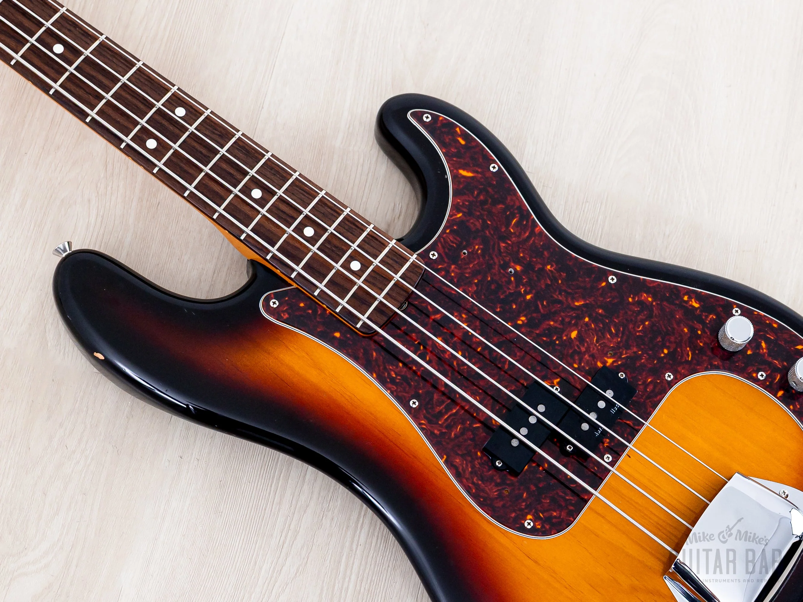 2006 Fender ‘62 Precision Bass DiMarzio Collection PB62-105DMC Sunburst Lacquer w/ USA Pickup, Japan CIJ - Image 7
