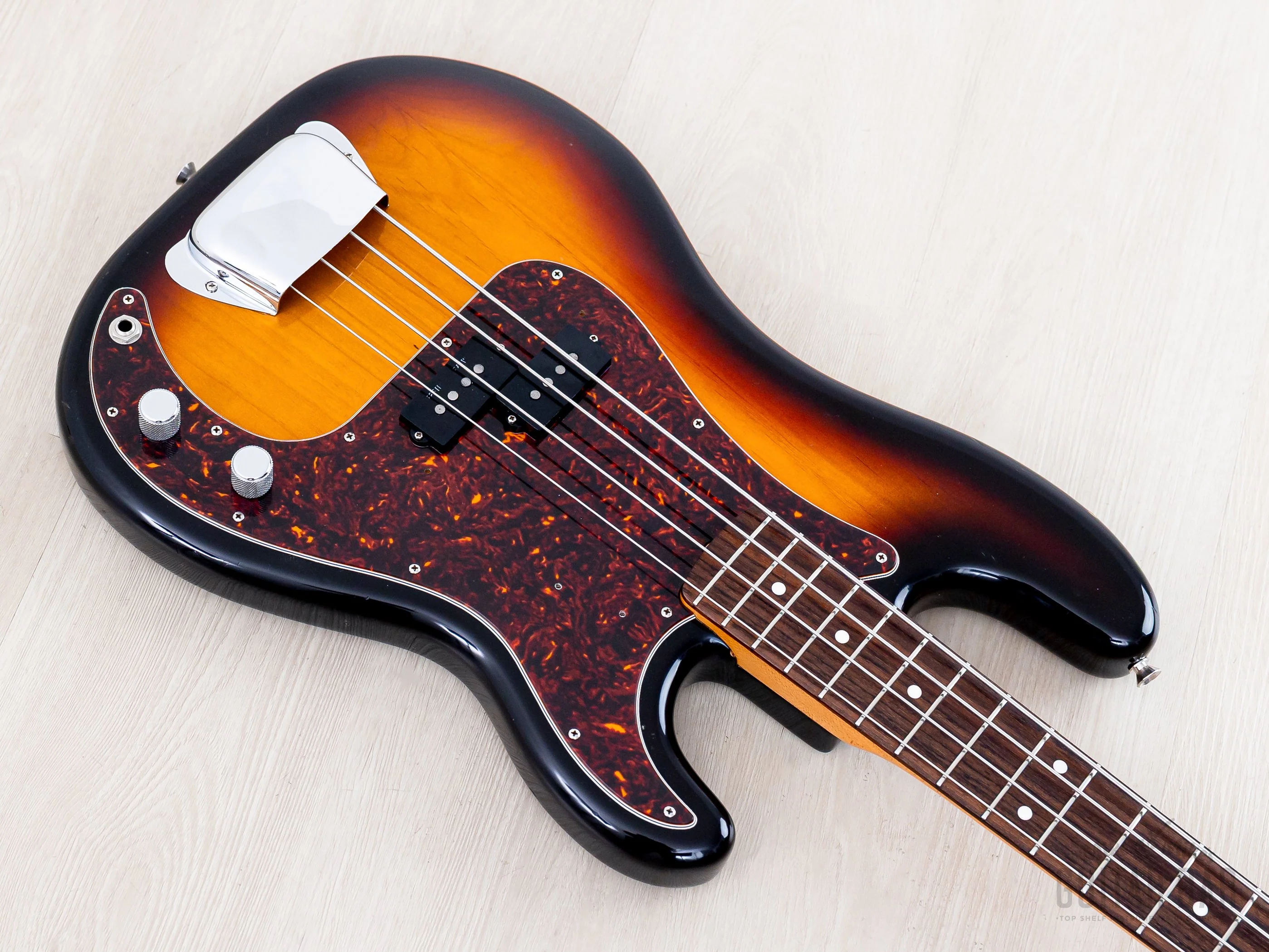 2006 Fender ‘62 Precision Bass DiMarzio Collection PB62-105DMC Sunburst Lacquer w/ USA Pickup, Japan CIJ - Image 9