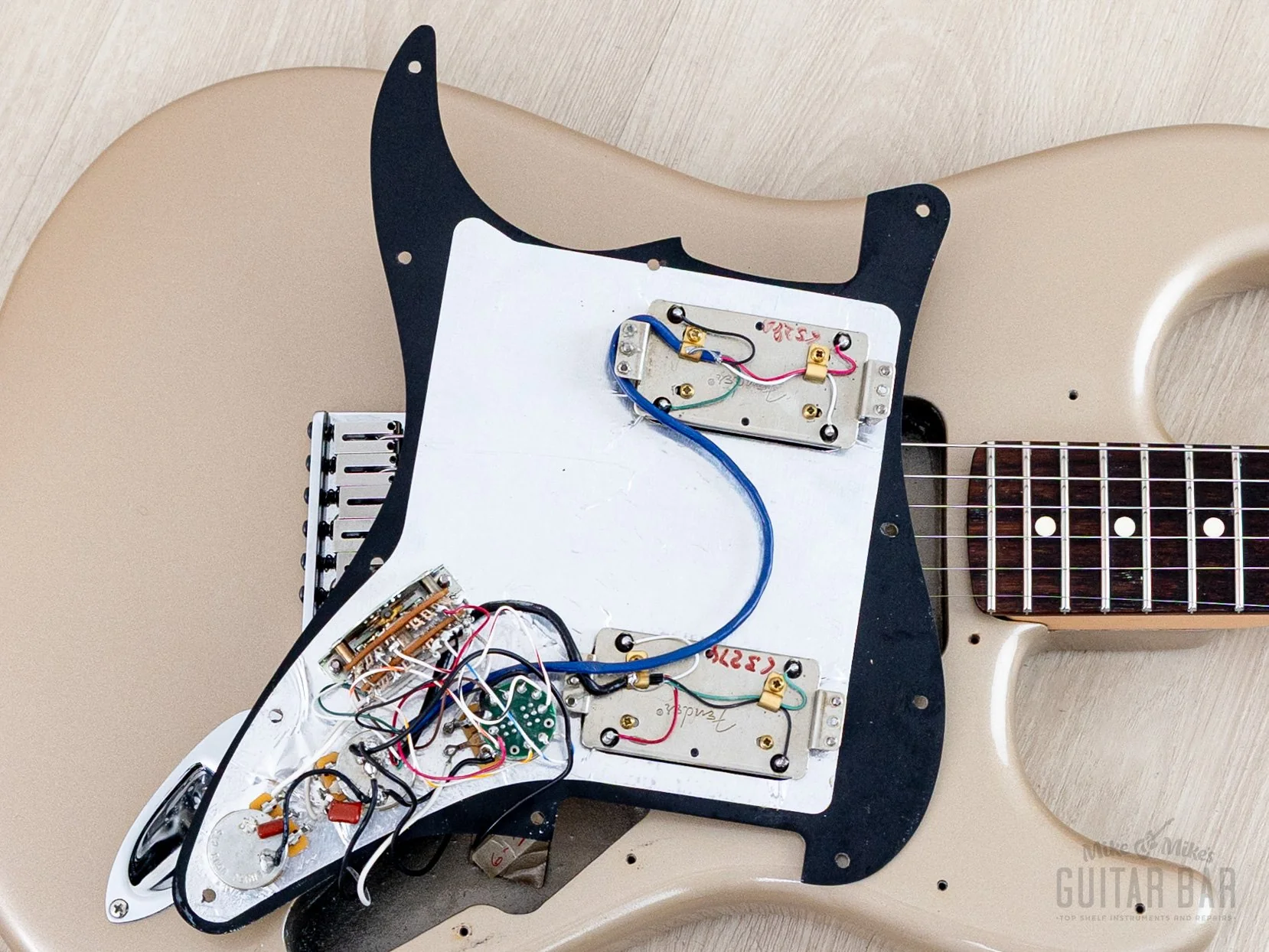 2006 Fender American Stratocaster HH Double Fat Shoreline Gold w/ S1 & Case, Big Apple - Image 19