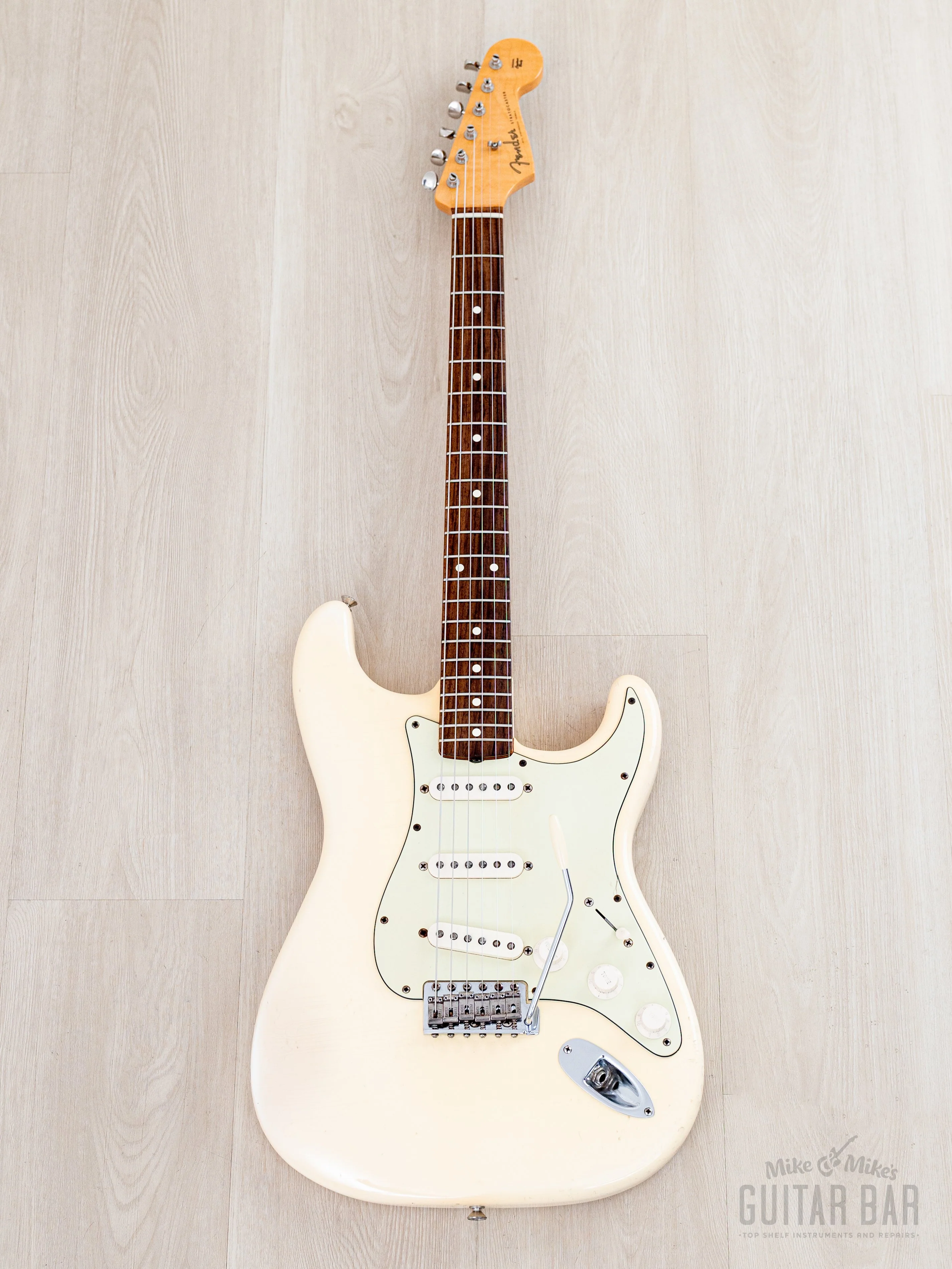 2006 Fender American Vintage ‘62 Stratocaster Olympic White w/ Hangtags, Case - Image 2