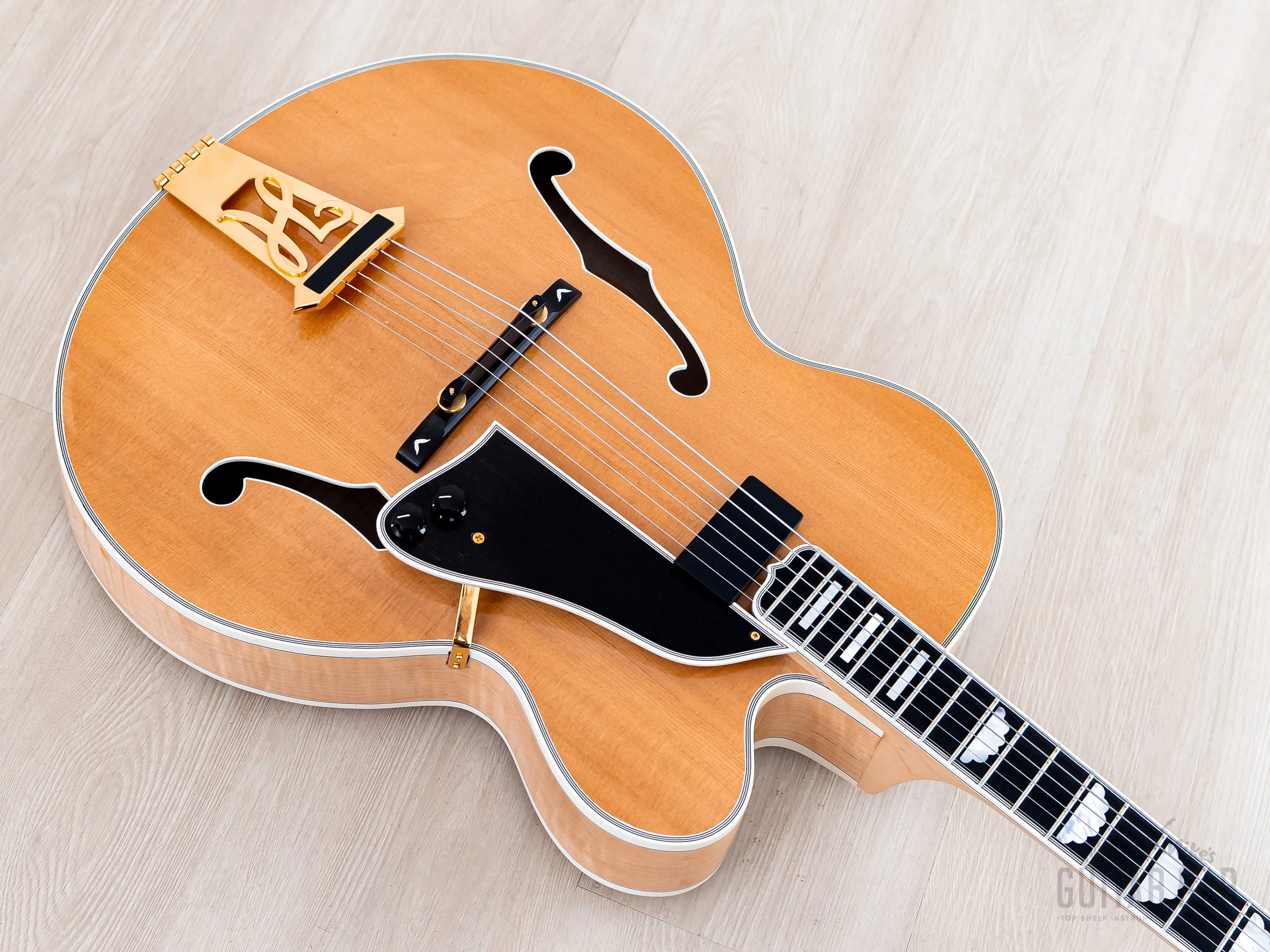 2006 Heritage Golden Eagle Carved Top Archtop Natural, Near-Mint w/ Case & Hangtags - Image 11