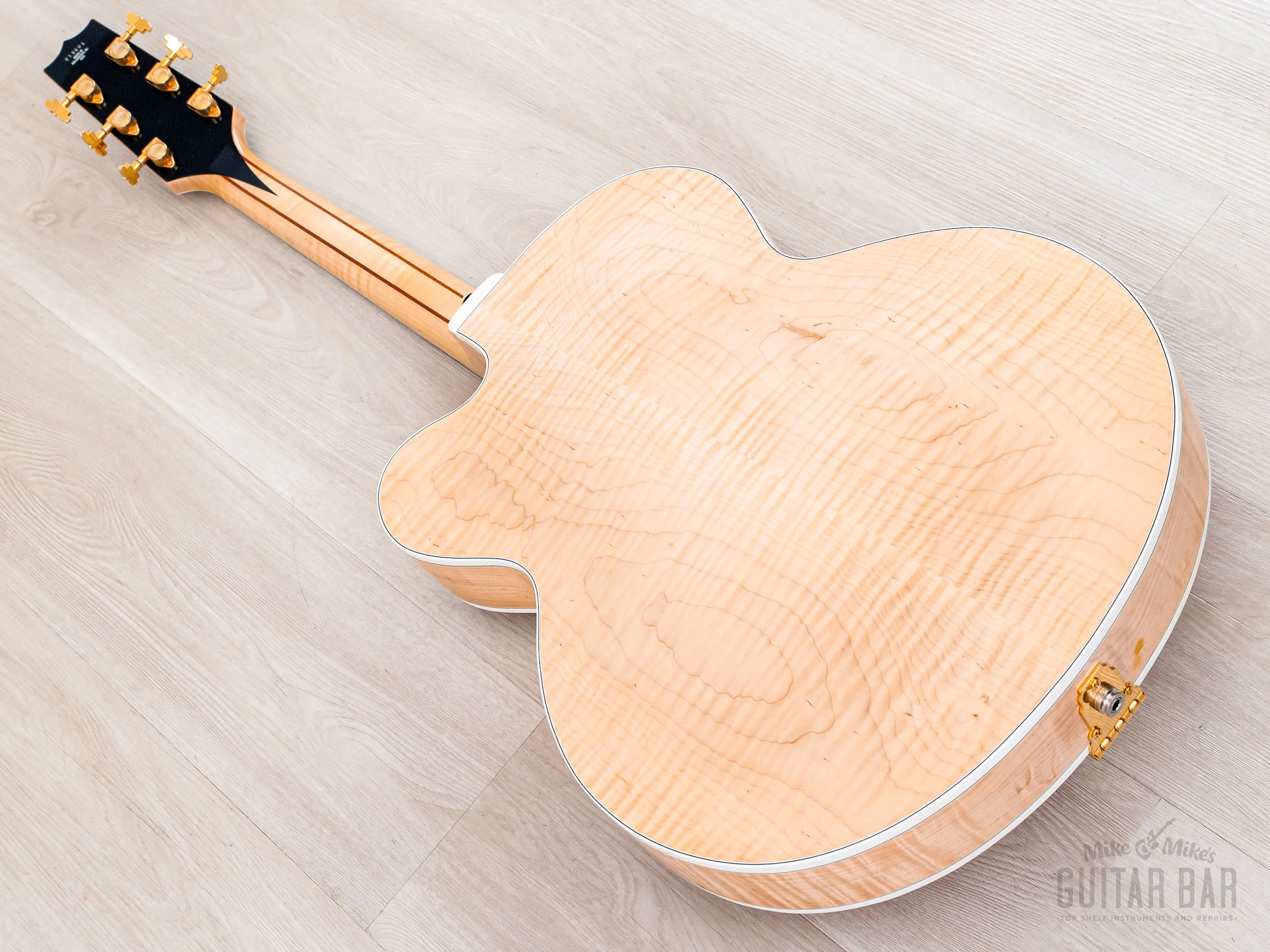2006 Heritage Golden Eagle Carved Top Archtop Natural, Near-Mint w/ Case & Hangtags - Image 16