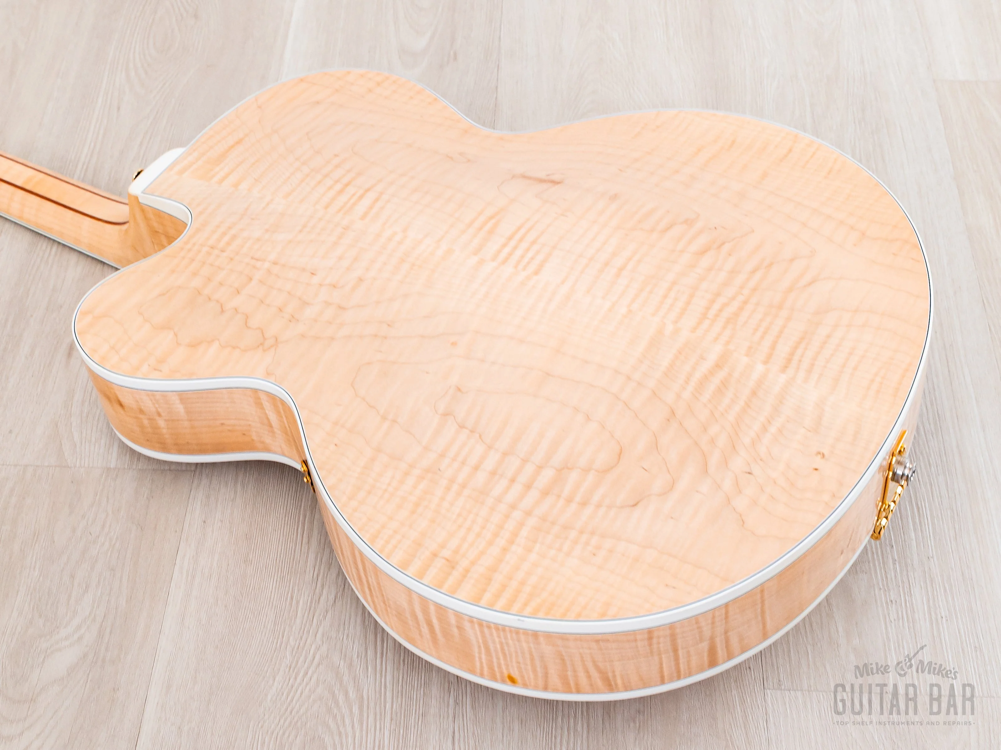 2006 Heritage Golden Eagle Carved Top Archtop Natural, Near-Mint w/ Case & Hangtags - Image 20