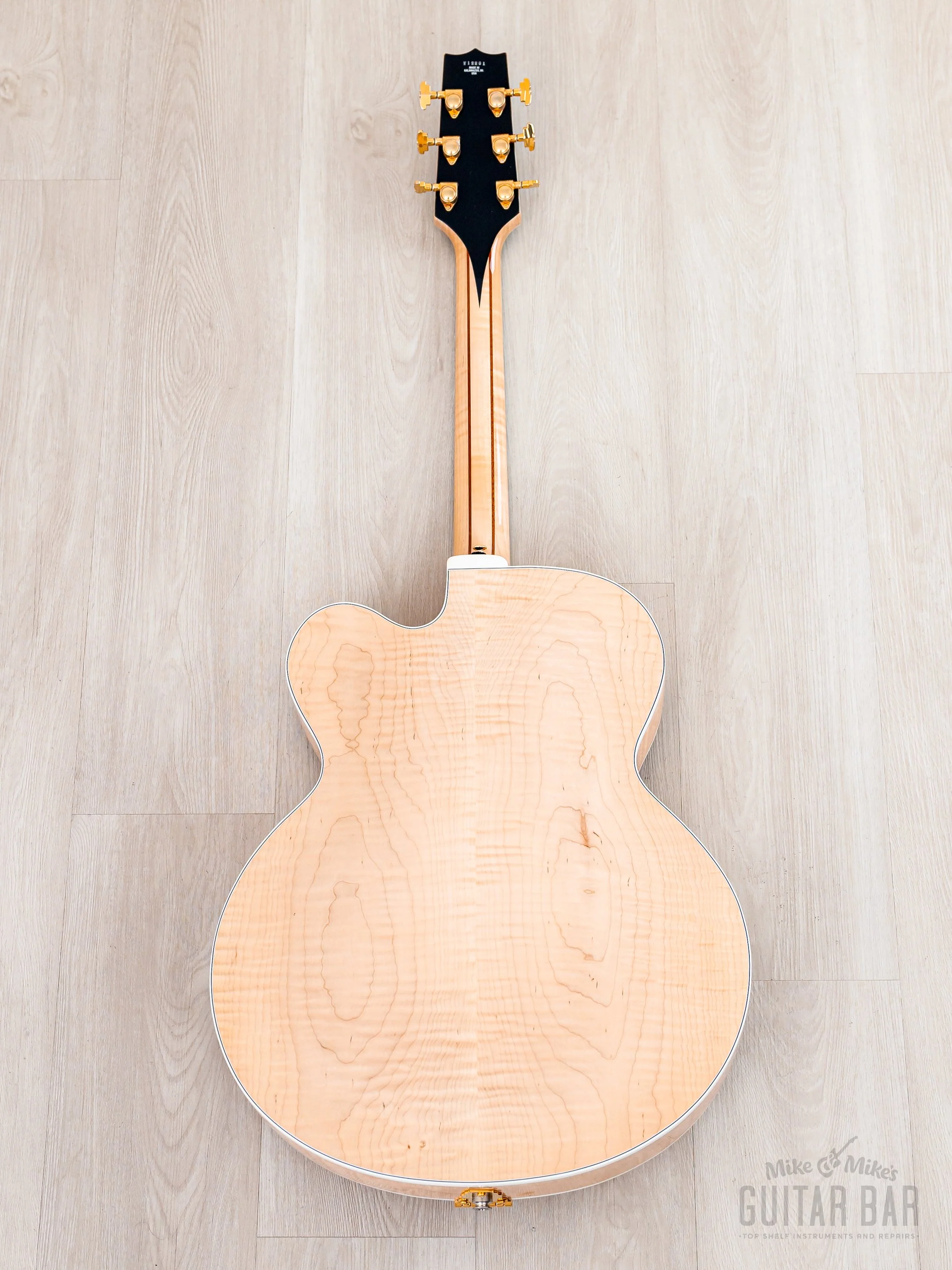 2006 Heritage Golden Eagle Carved Top Archtop Natural, Near-Mint w/ Case & Hangtags - Image 3
