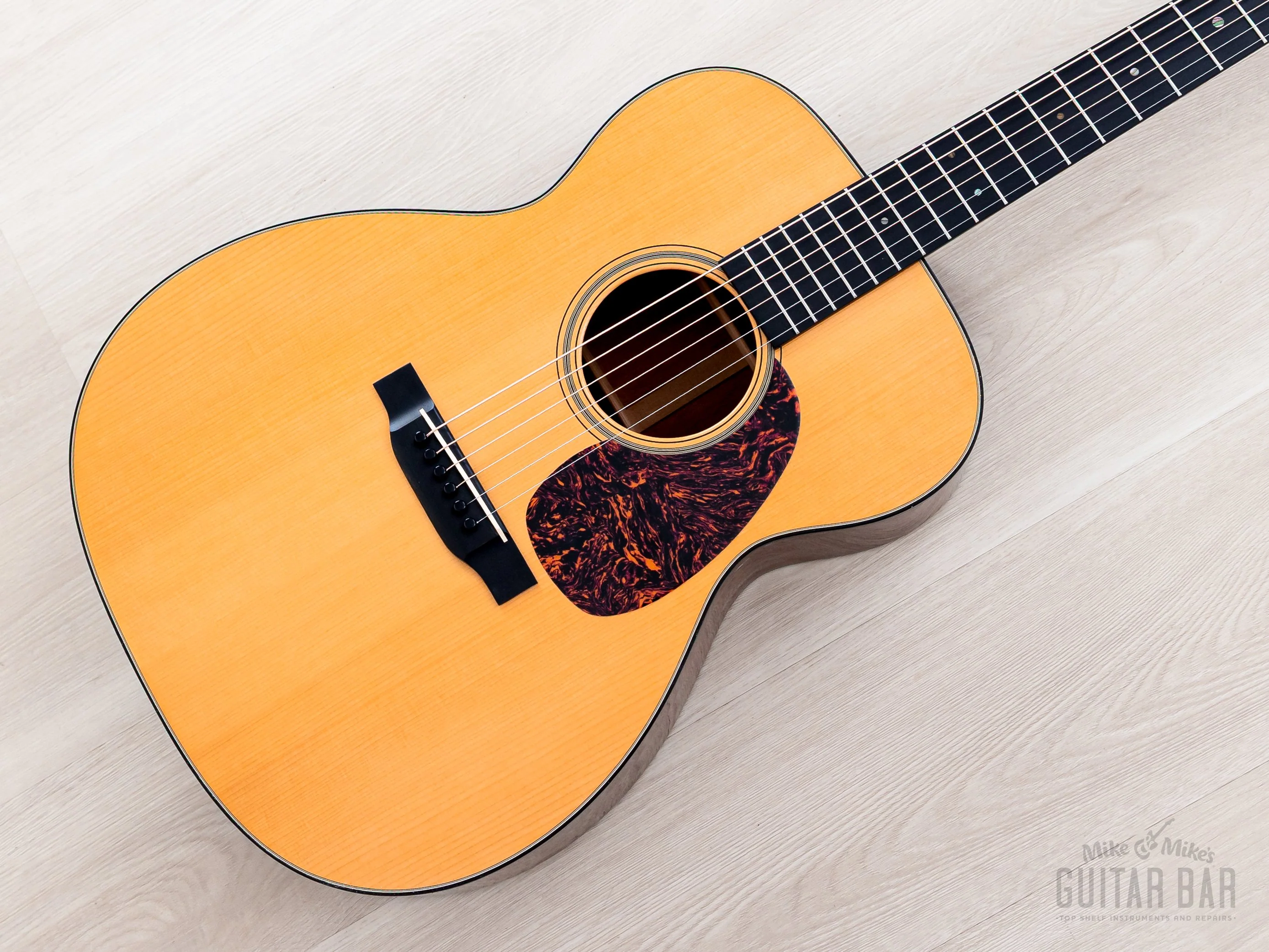 2006 Martin Custom Shop 0000-18 Gruhn Spec w/ Adirondack Top & Modified V Neck, Case