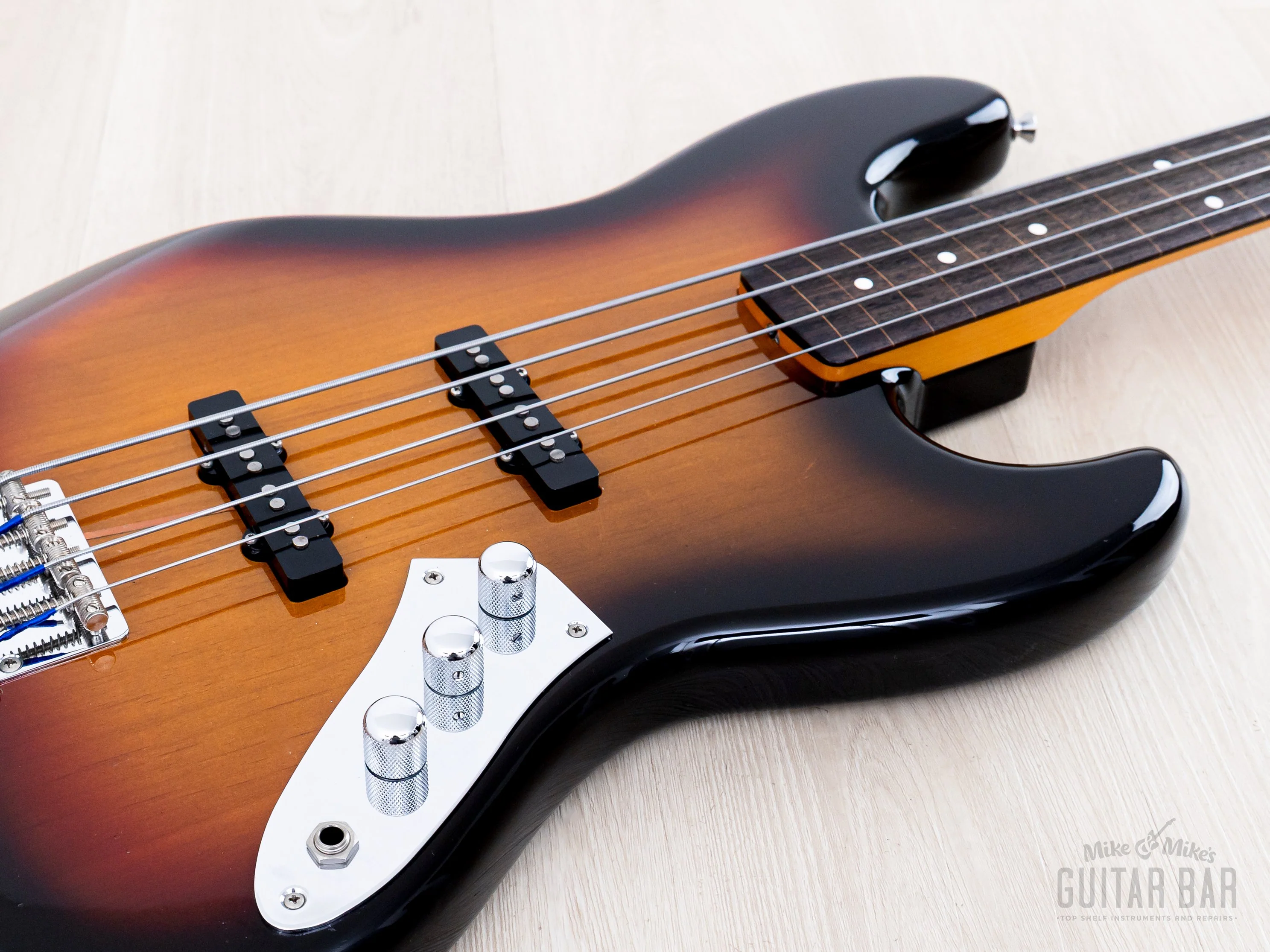 2008 Fender Jazz Bass Fretless '62 Vintage Reissue JB62-FL, Near-Mint w/ USA Pickups, Japan CIJ, Jaco - Image 6