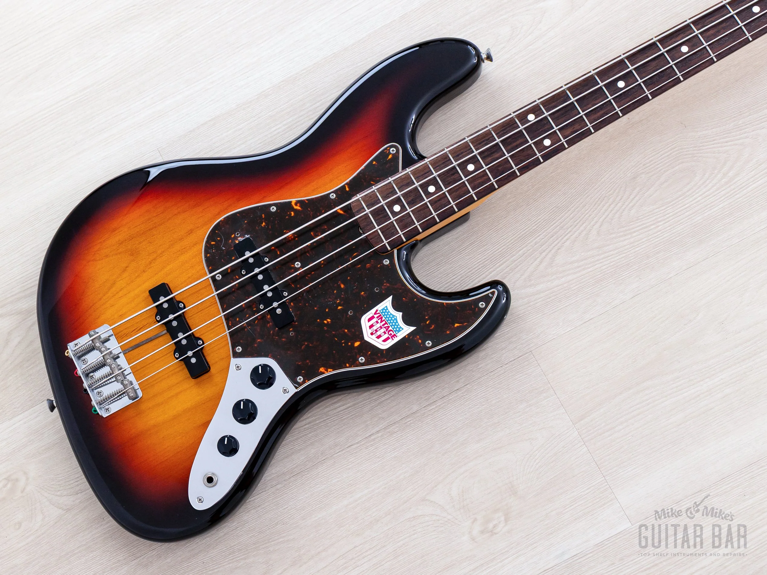 2009 Fender Jazz Bass ‘62 Vintage Reissue JB62-US Sunburst, Near-Mint w/ USA Pickups, Japan MIJ
