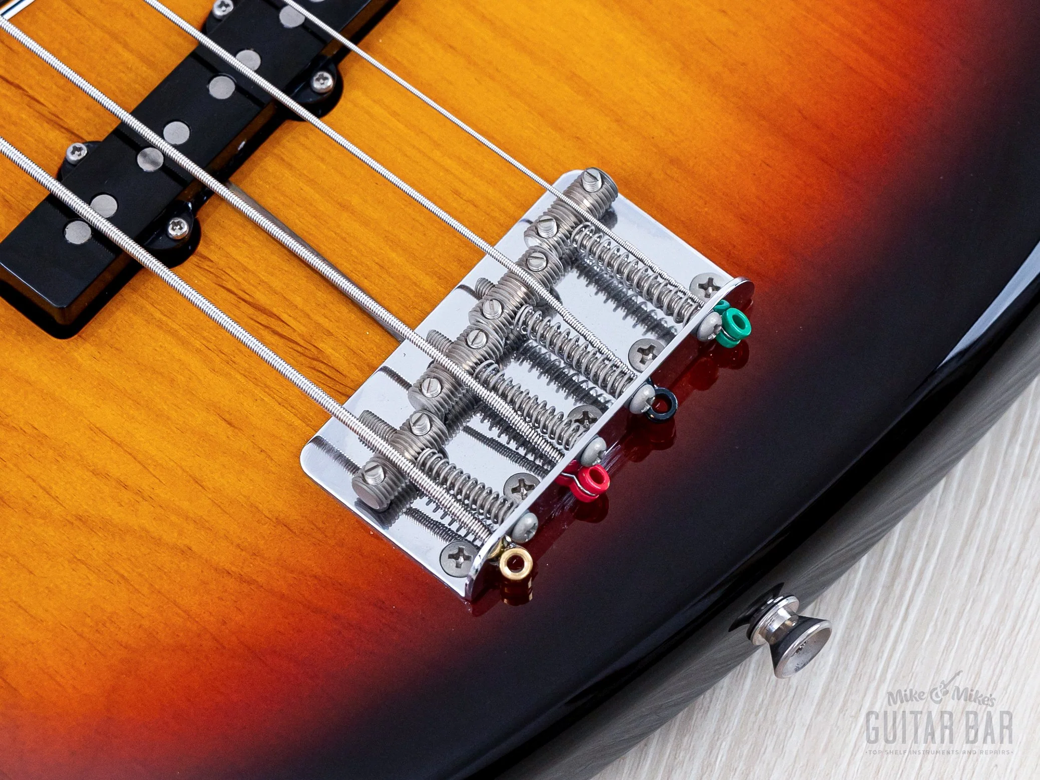 2009 Fender Jazz Bass ‘62 Vintage Reissue JB62-US Sunburst, Near-Mint w/ USA Pickups, Japan MIJ - Image 8