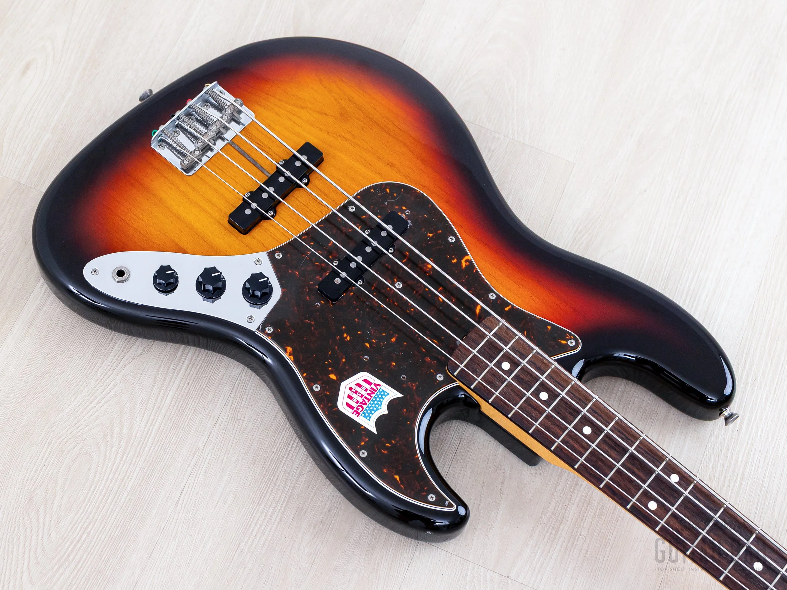 2009 Fender Jazz Bass ‘62 Vintage Reissue JB62-US Sunburst, Near-Mint w/ USA Pickups, Japan MIJ - Image 9