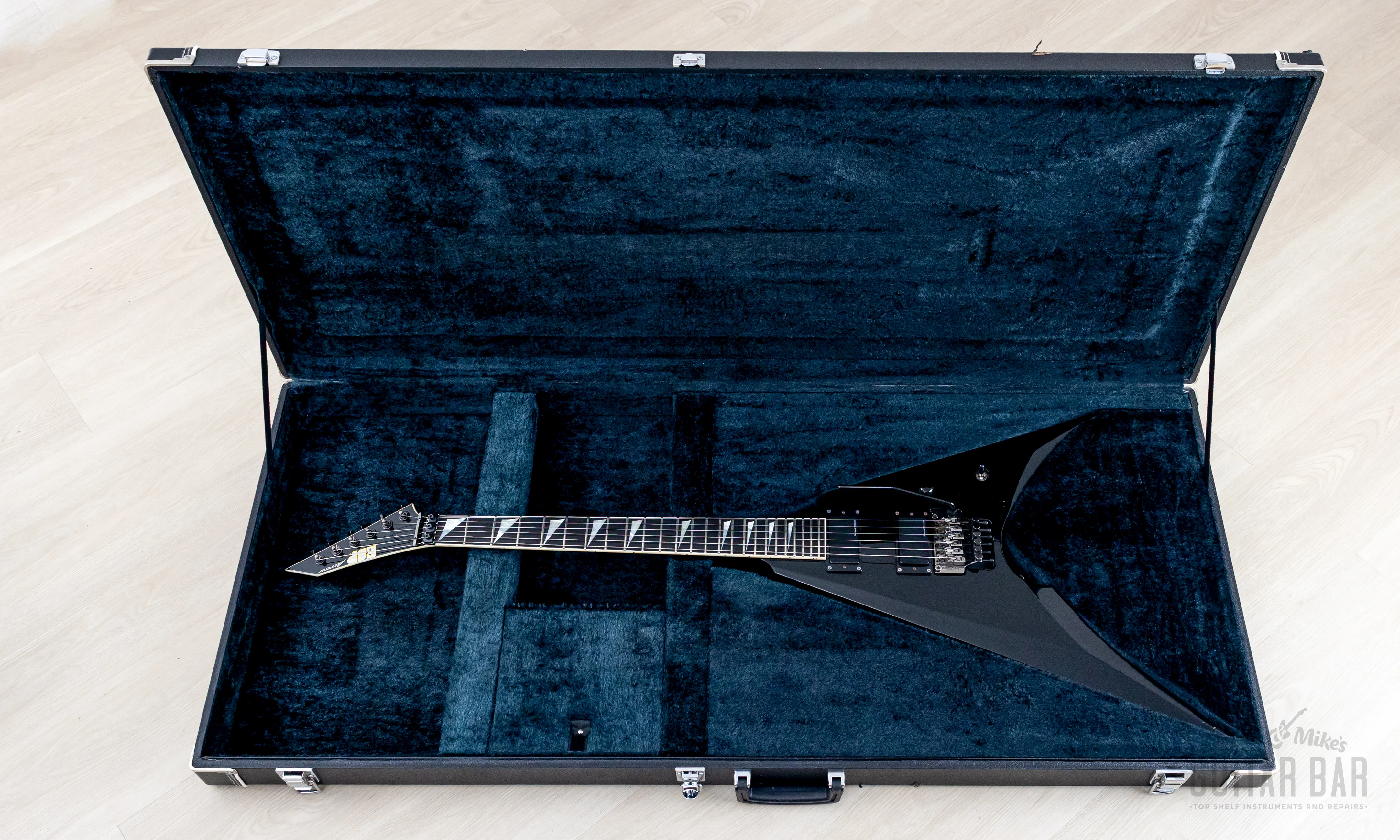 2011 ESP Arrow Black w/ Seymour Duncan Blackout, Floyd Rose & Case - Image 19