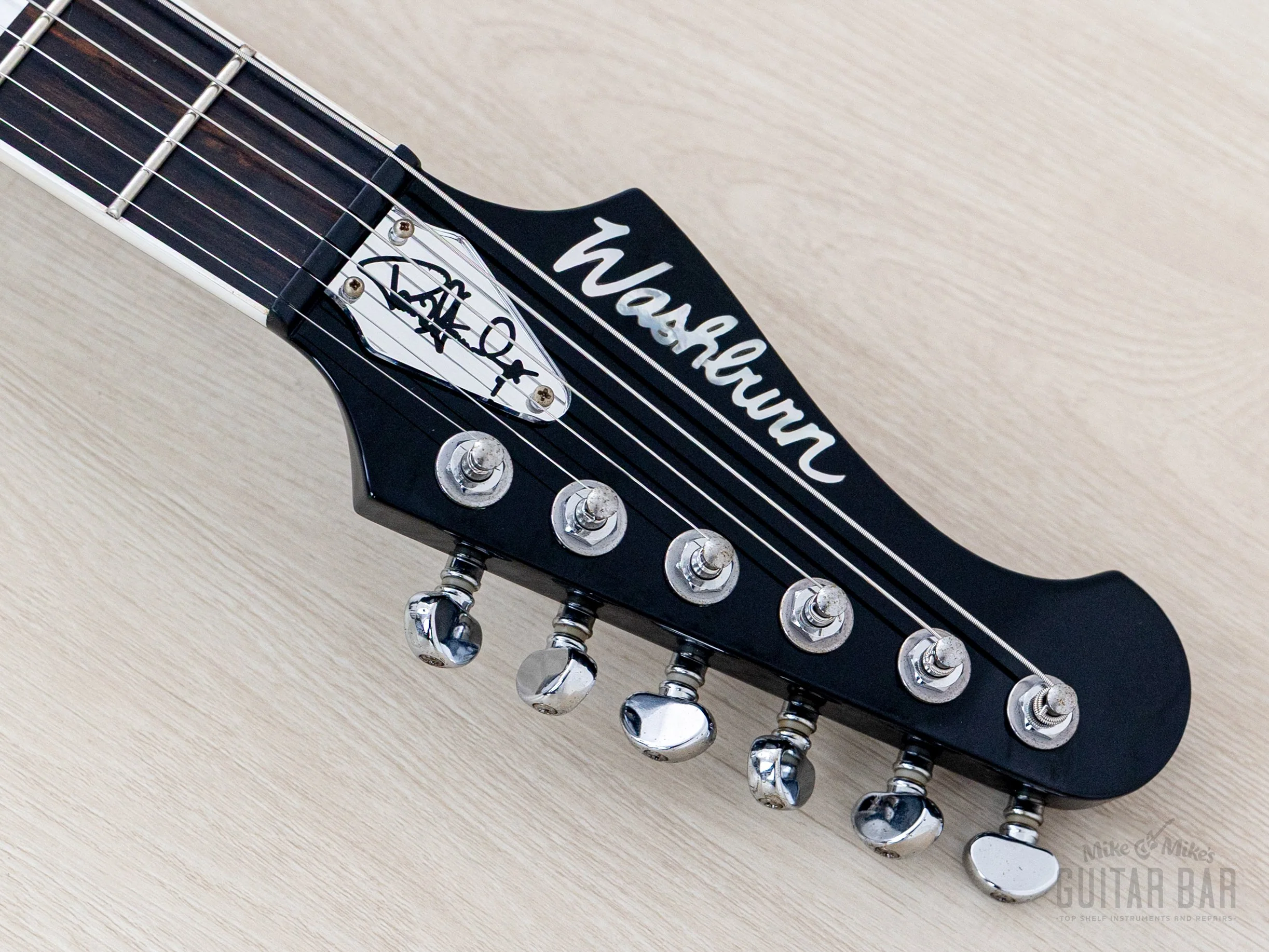 2011 Washburn Custom Shop Limited Edition Paul Stanley PSV 2200 Cracked Mirror Flying V, Near-Mint w/ Case - Image 4