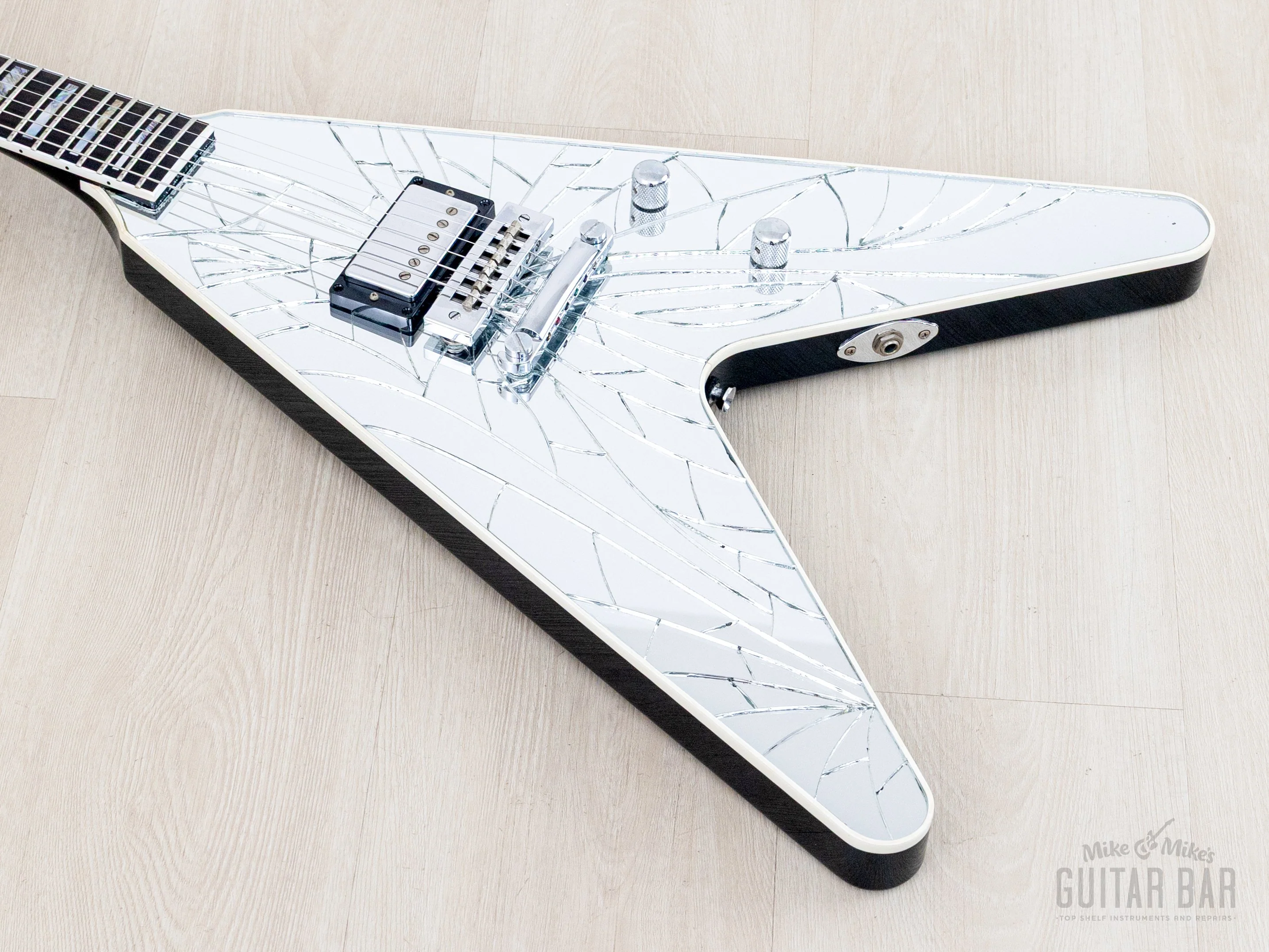 2011 Washburn Custom Shop Limited Edition Paul Stanley PSV 2200 Cracked Mirror Flying V, Near-Mint w/ Case - Image 9