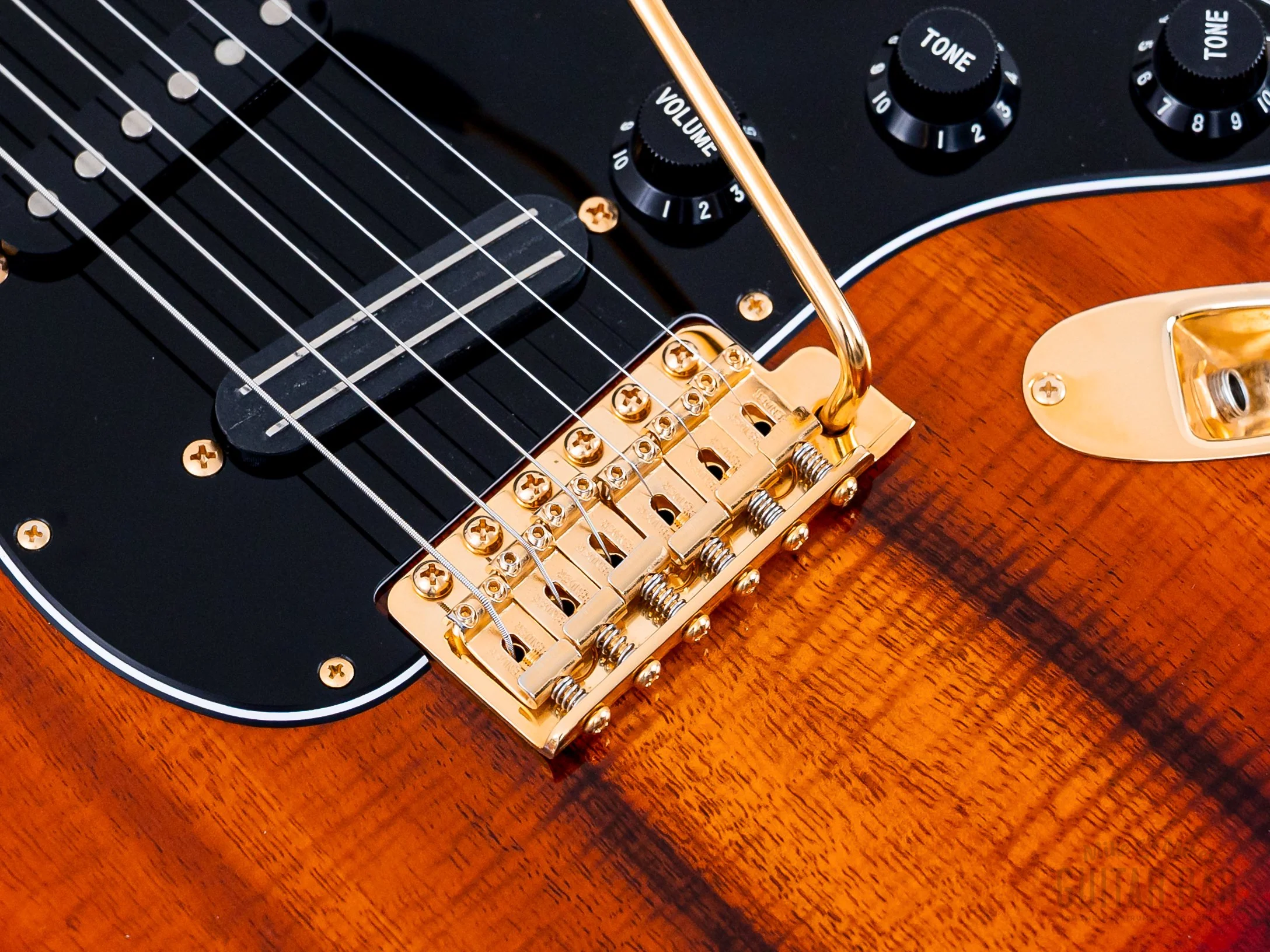 2013 Fender Stratocaster ST62G/ASH KOA SSH Superstrat, Japan MIJ - Image 8