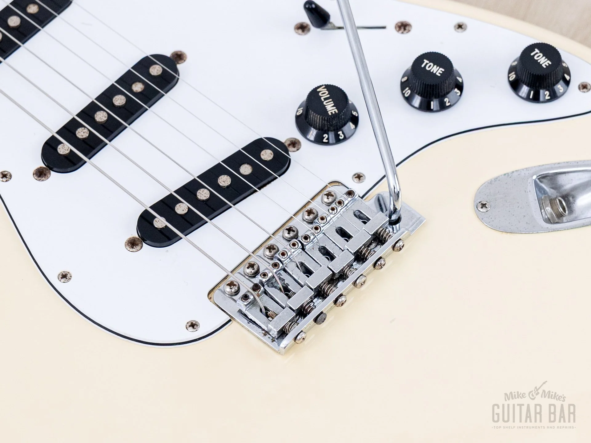 2016 Fender Classic ‘70s Stratocaster Olympic White Blackmore-Style, Japan MIJ - Image 8
