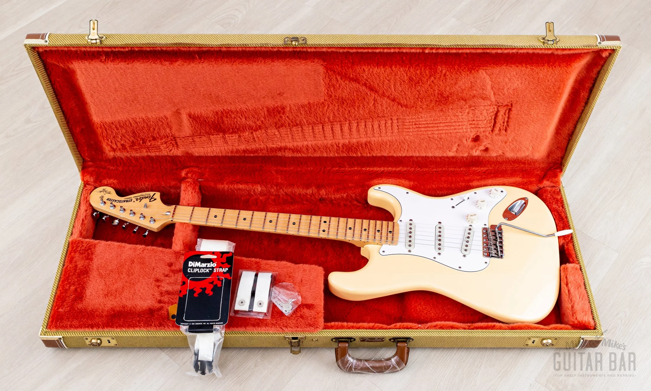 2016 Fender Yngwie Malmsteen Signature Stratocaster Yellow White w/ Seymour Duncan YJM & Tweed Case, Japan MIJ - Image 21
