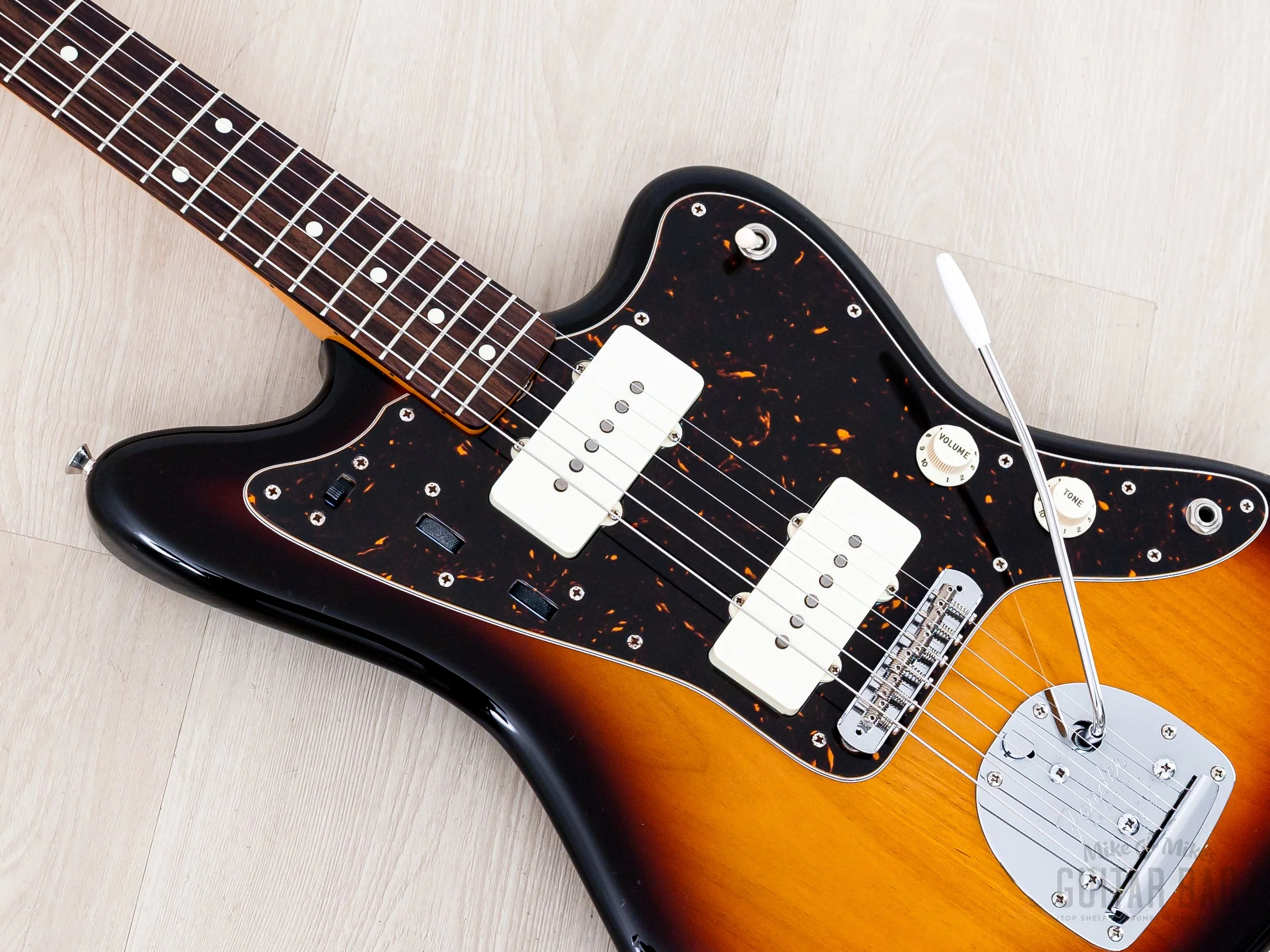 2017 Fender Traditional ‘60s Jazzmaster Sunburst w/ USA Pure Vintage '65 Pickups, Japan MIJ - Image 7
