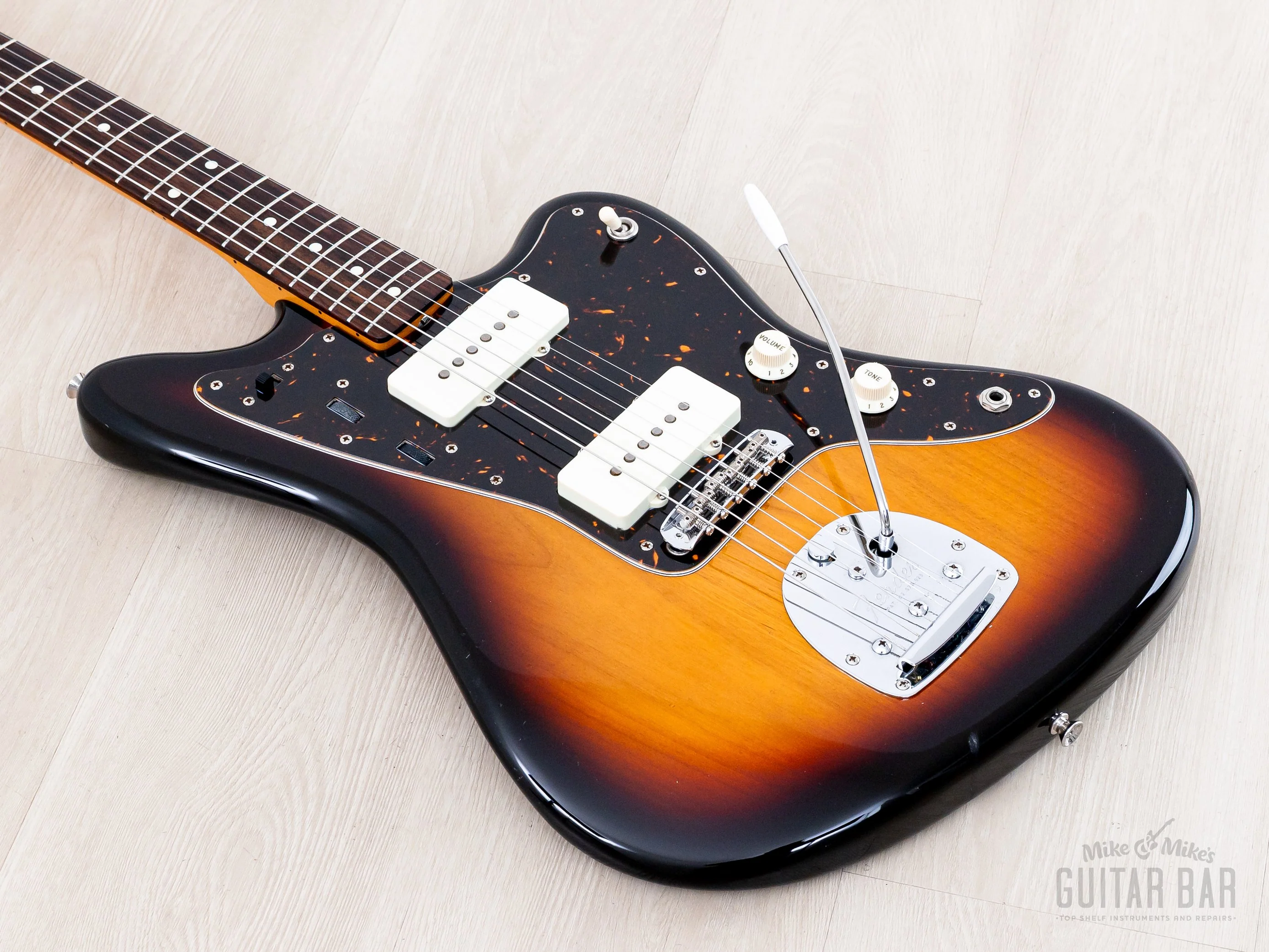 2017 Fender Traditional ‘60s Jazzmaster Sunburst w/ USA Pure Vintage '65 Pickups, Japan MIJ - Image 9