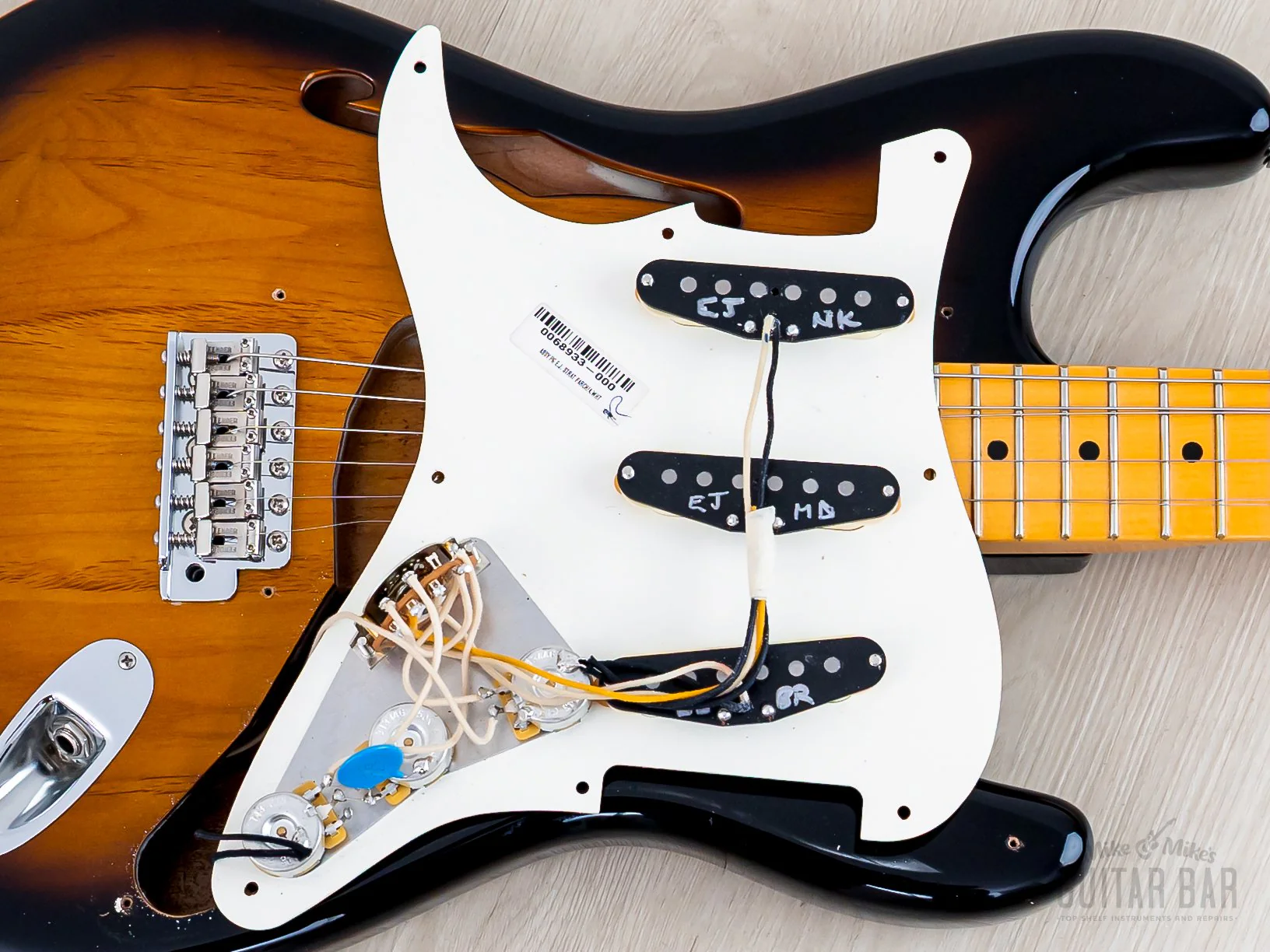 2018 Fender Eric Johnson Signature Stratocaster Thinline Sunburst w/ Case, Tags & CoA - Image 19