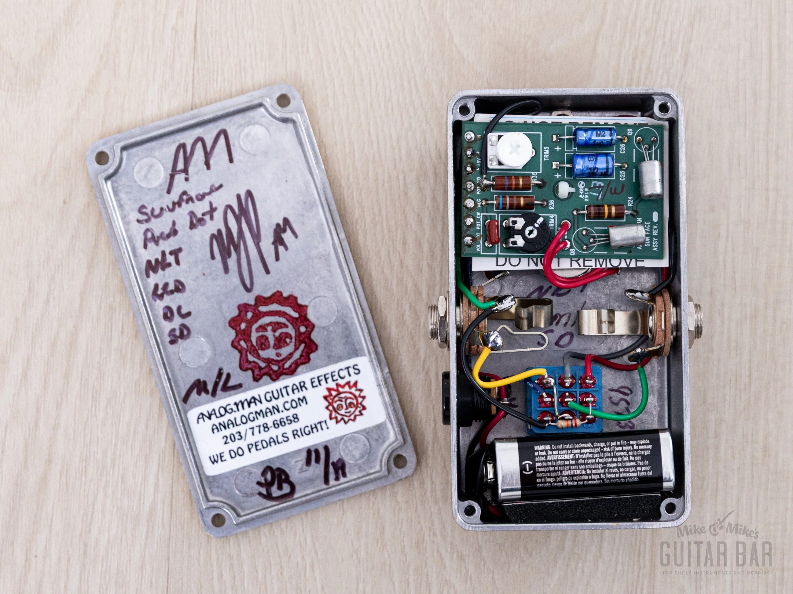 2019 AnalogMan Sun Face Red Dot NKT Germanium Fuzz w/ Box & Paperwork - Image 8