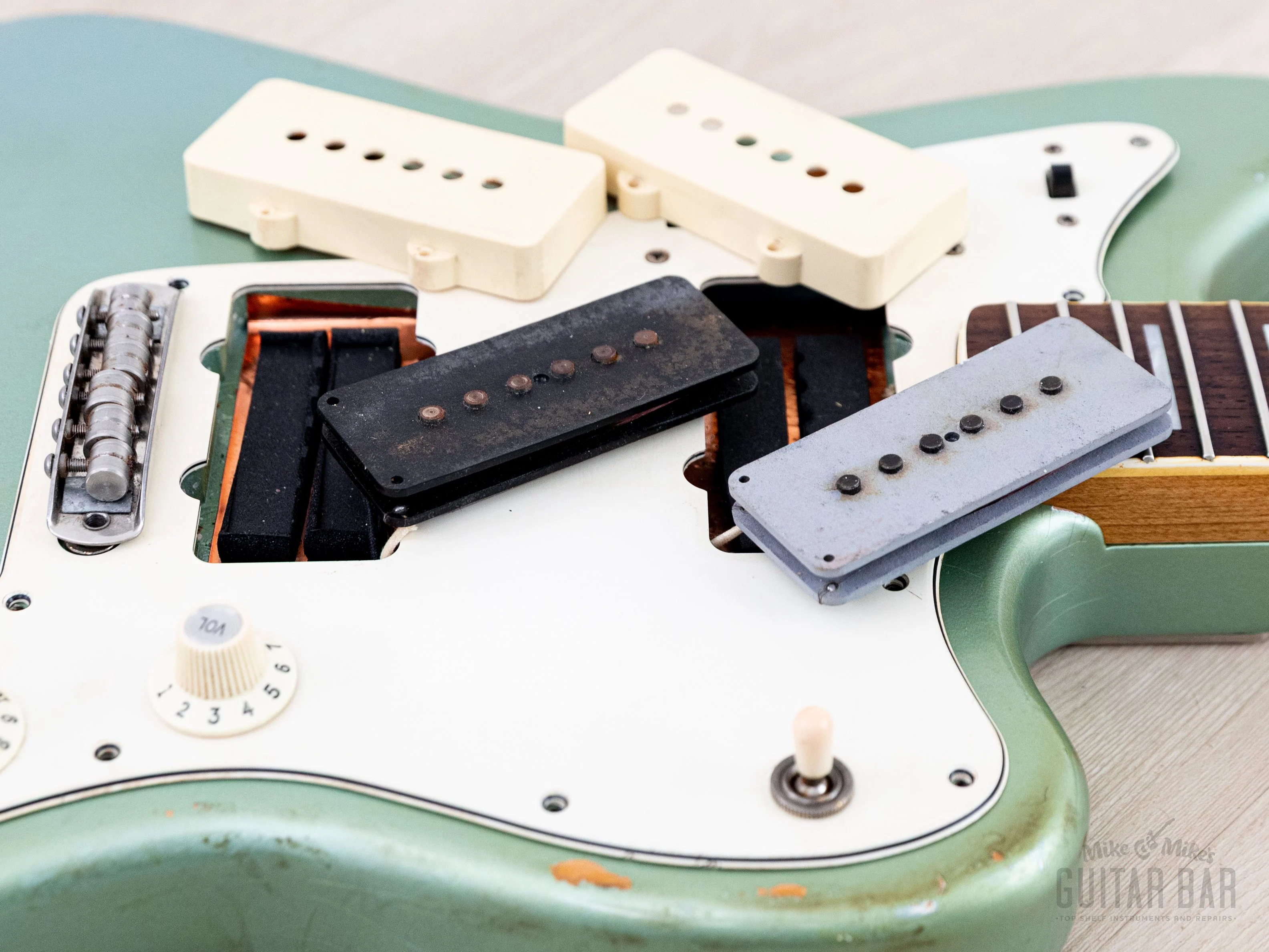 2020 Danocaster Offset Ice Blue + Headstock w/ Blocks & Binding, Mastery & StayTrem, Case - Image 20