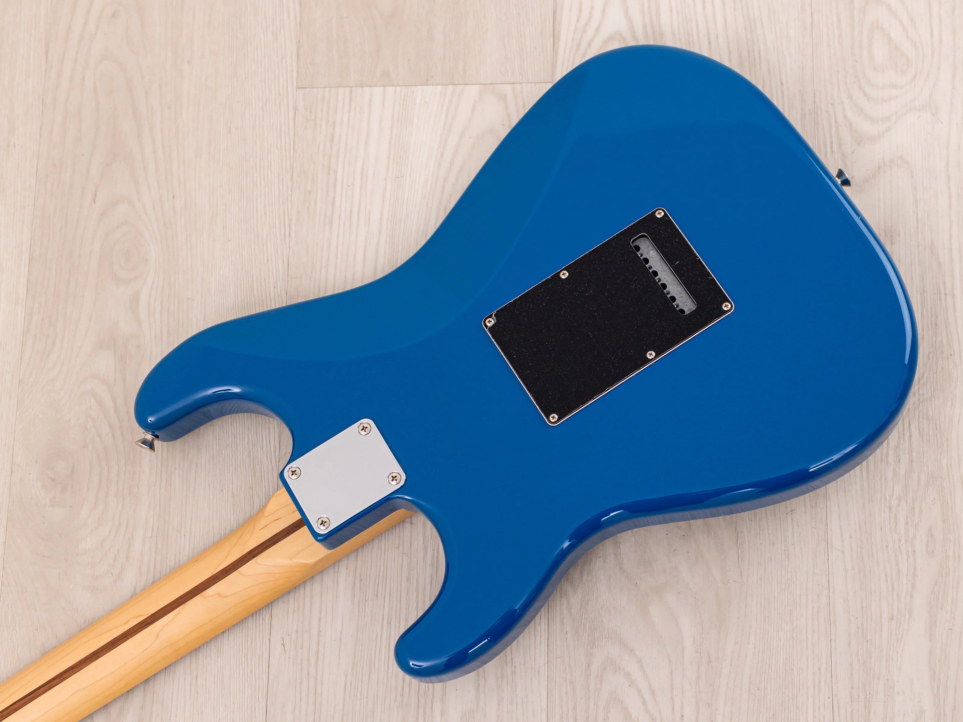 2022 Fender Hybrid II Stratocaster Forest Blue, Japan MIJ - Image 15