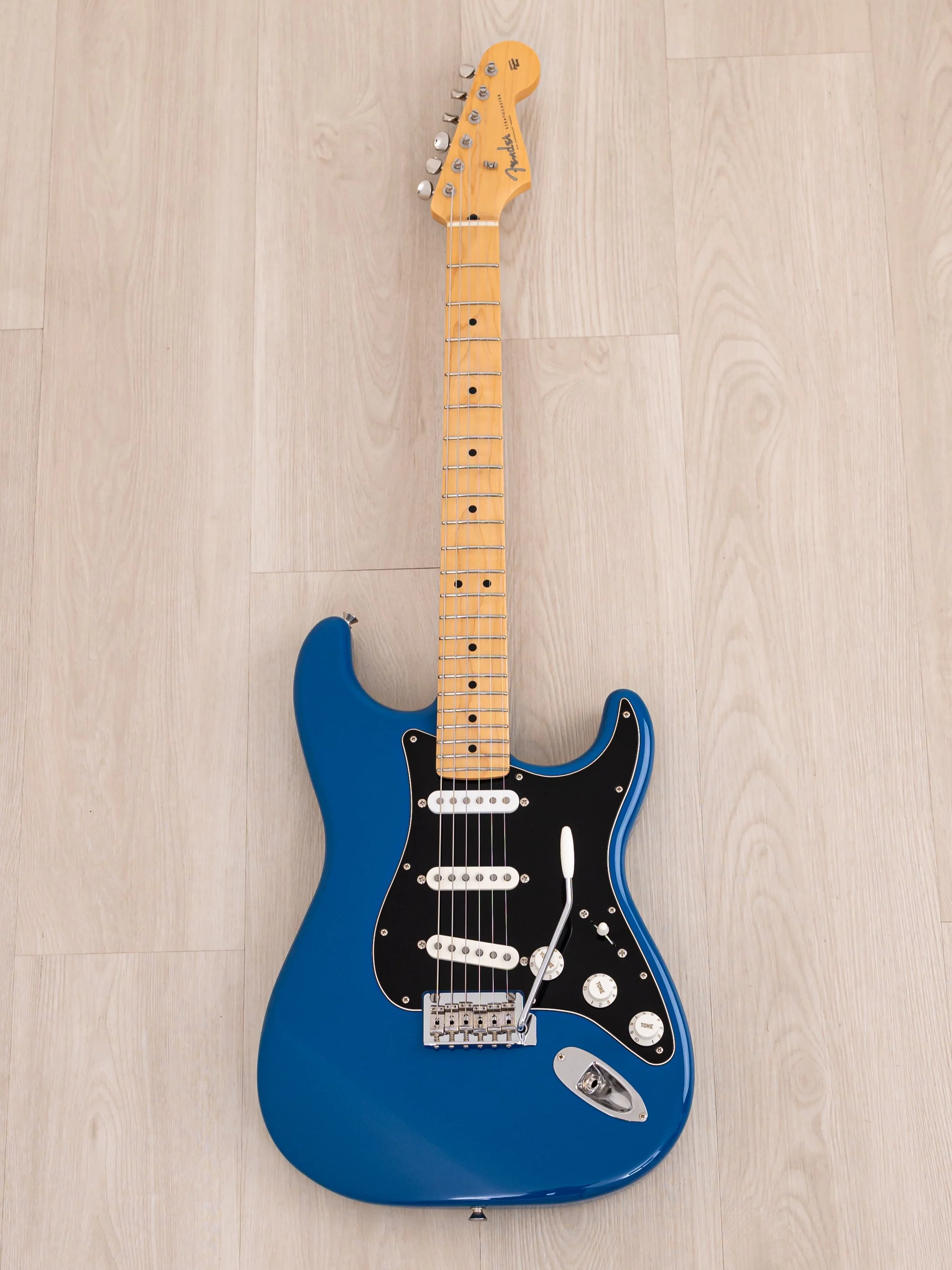 2022 Fender Hybrid II Stratocaster Forest Blue, Japan MIJ - Image 2