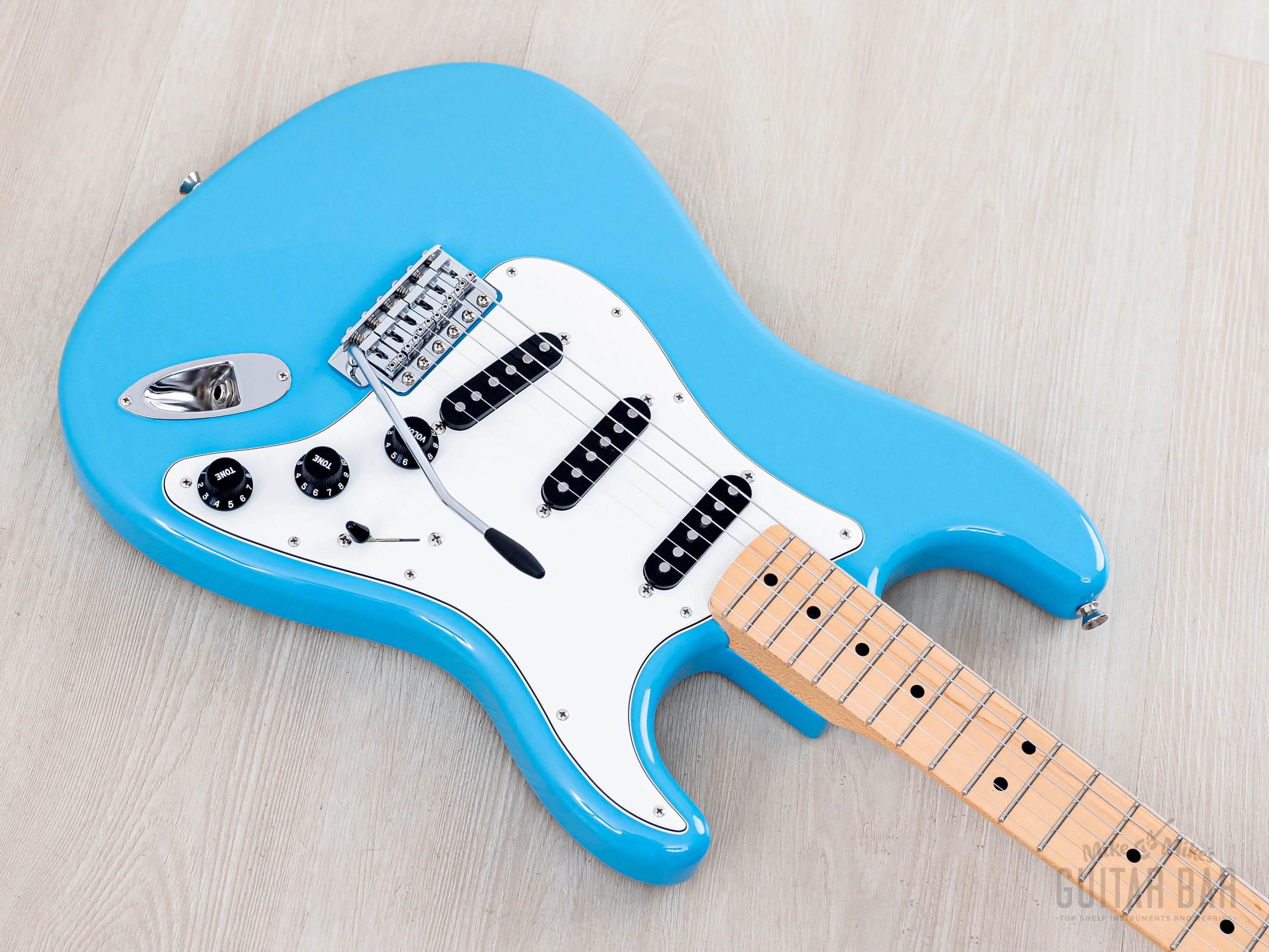 2022 Fender Japan Limited International Color Series Stratocaster Maui Blue - Image 9