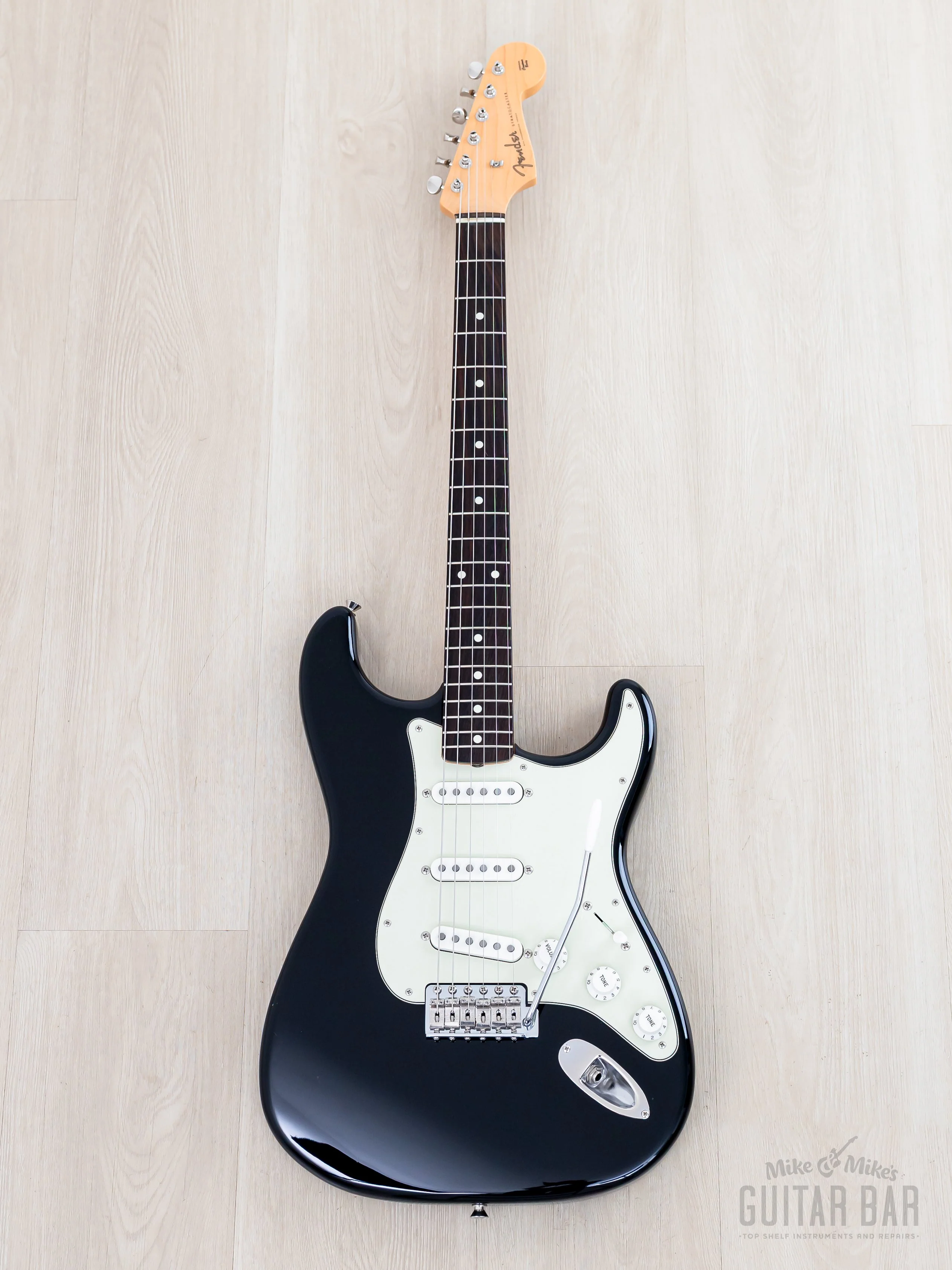 2022 Fender Traditional II ‘60s Stratocaster Black, Japan MIJ - Image 2