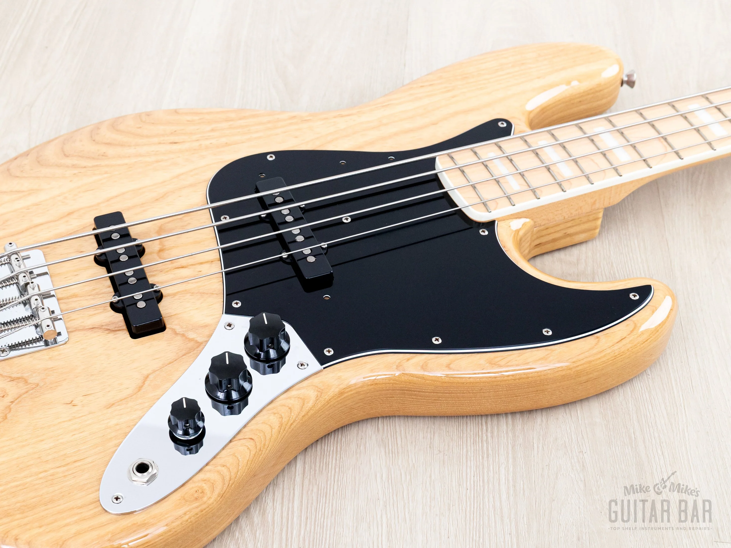 2022 Fender Traditional II ‘70s Jazz Bass Natural Ash Near-Mint w/ Hangtag, Japan MIJ - Image 6