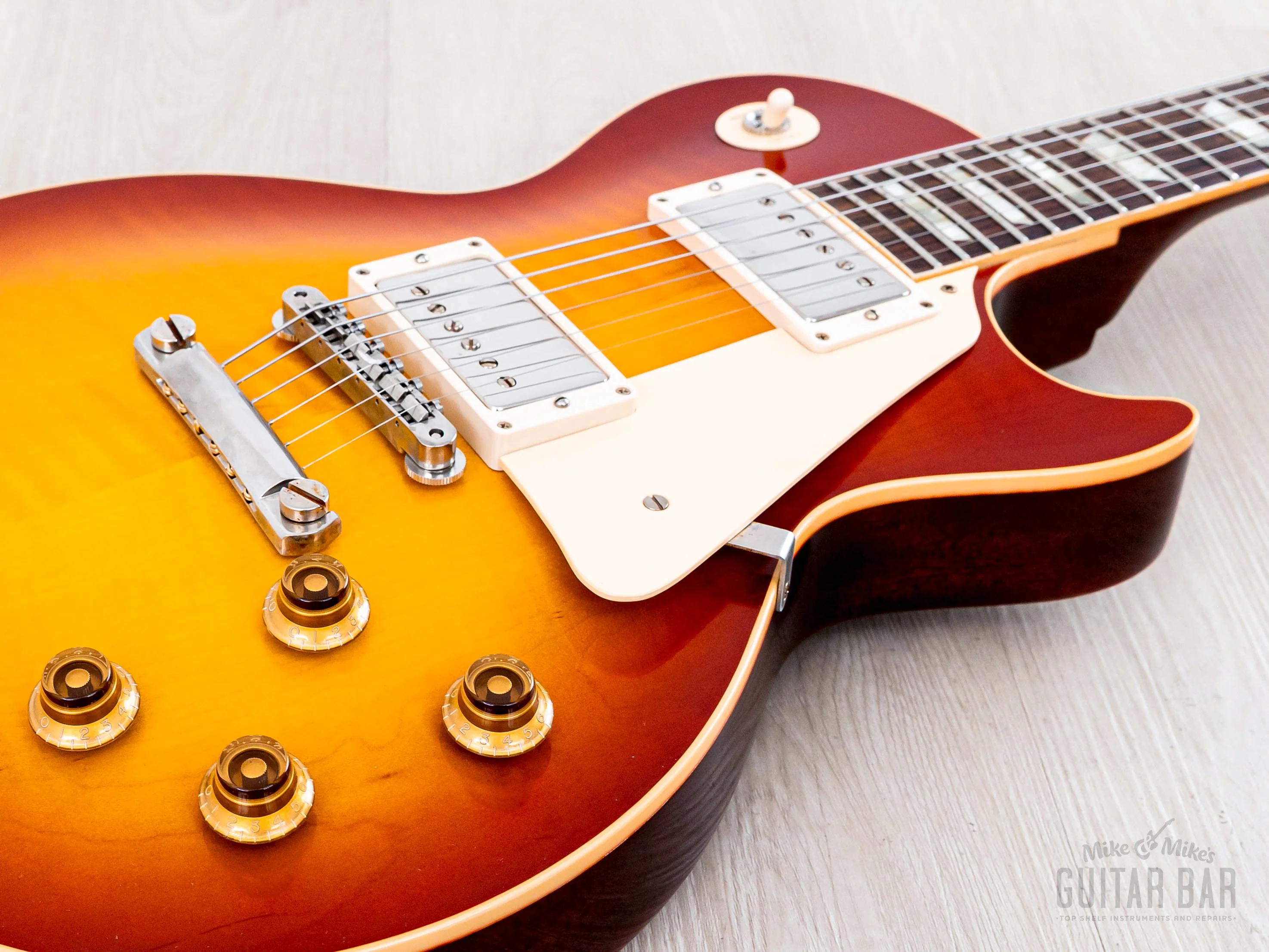 2022 Gibson Custom Shop Historic 1959 Les Paul Standard R9 70th Anniversary Washed Cherry Sunburst Gloss - Image 6