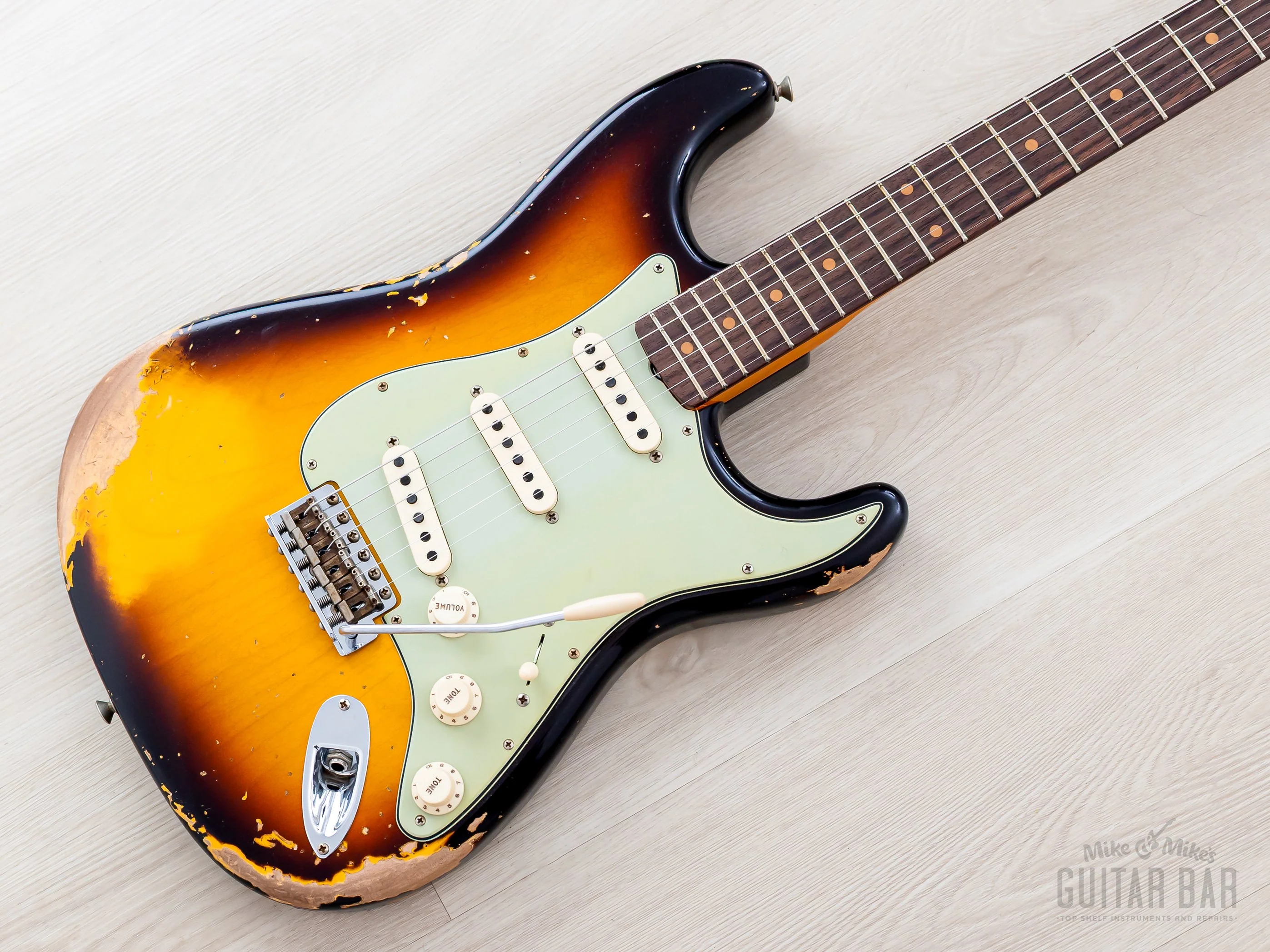 2023 Fender Custom Shop ‘61 Stratocaster Heavy Relic Super Faded/Aged Three-Tone Sunburst w/ Texas Specials