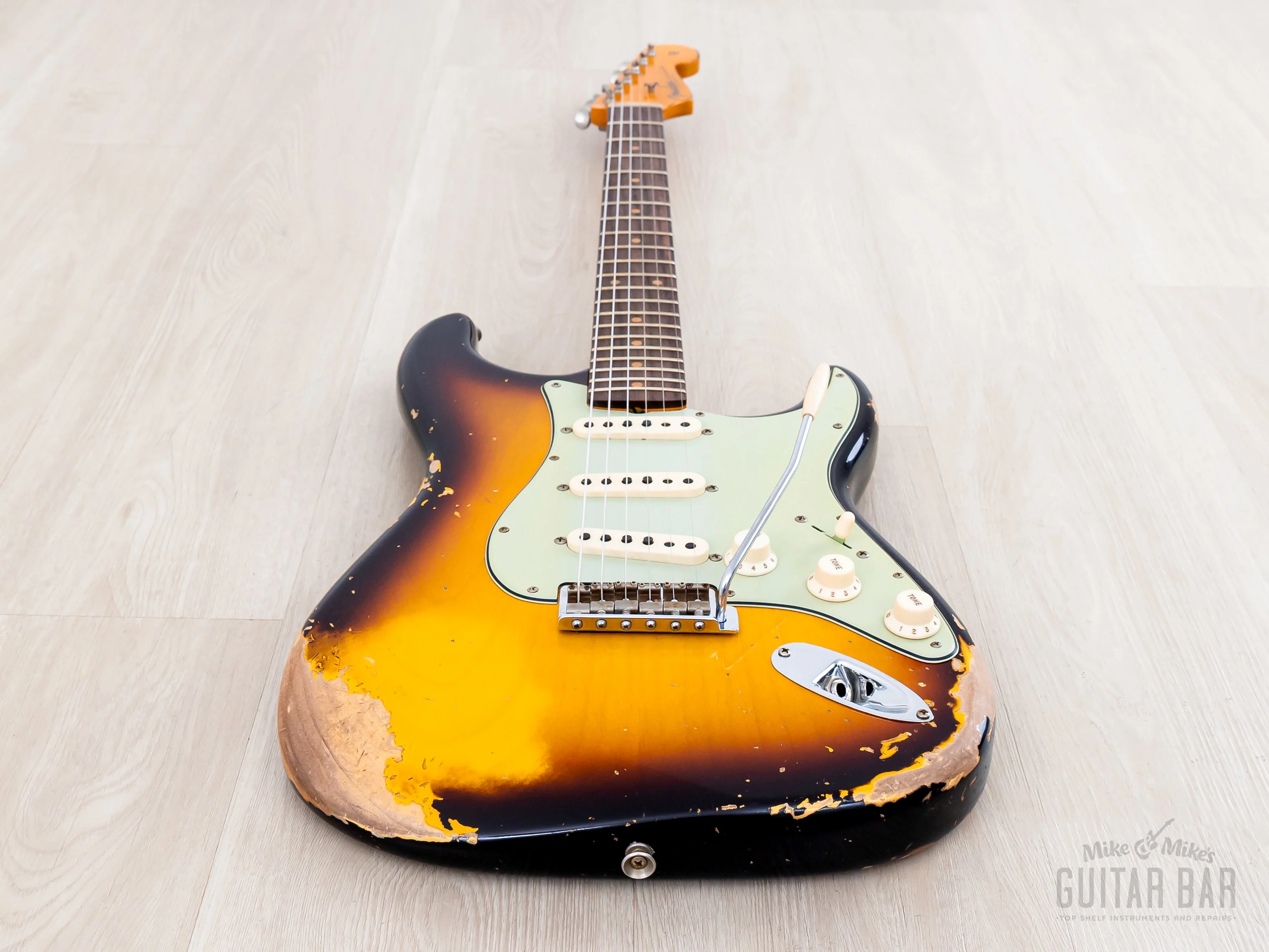 2023 Fender Custom Shop ‘61 Stratocaster Heavy Relic Super Faded/Aged Three-Tone Sunburst w/ Texas Specials - Image 9