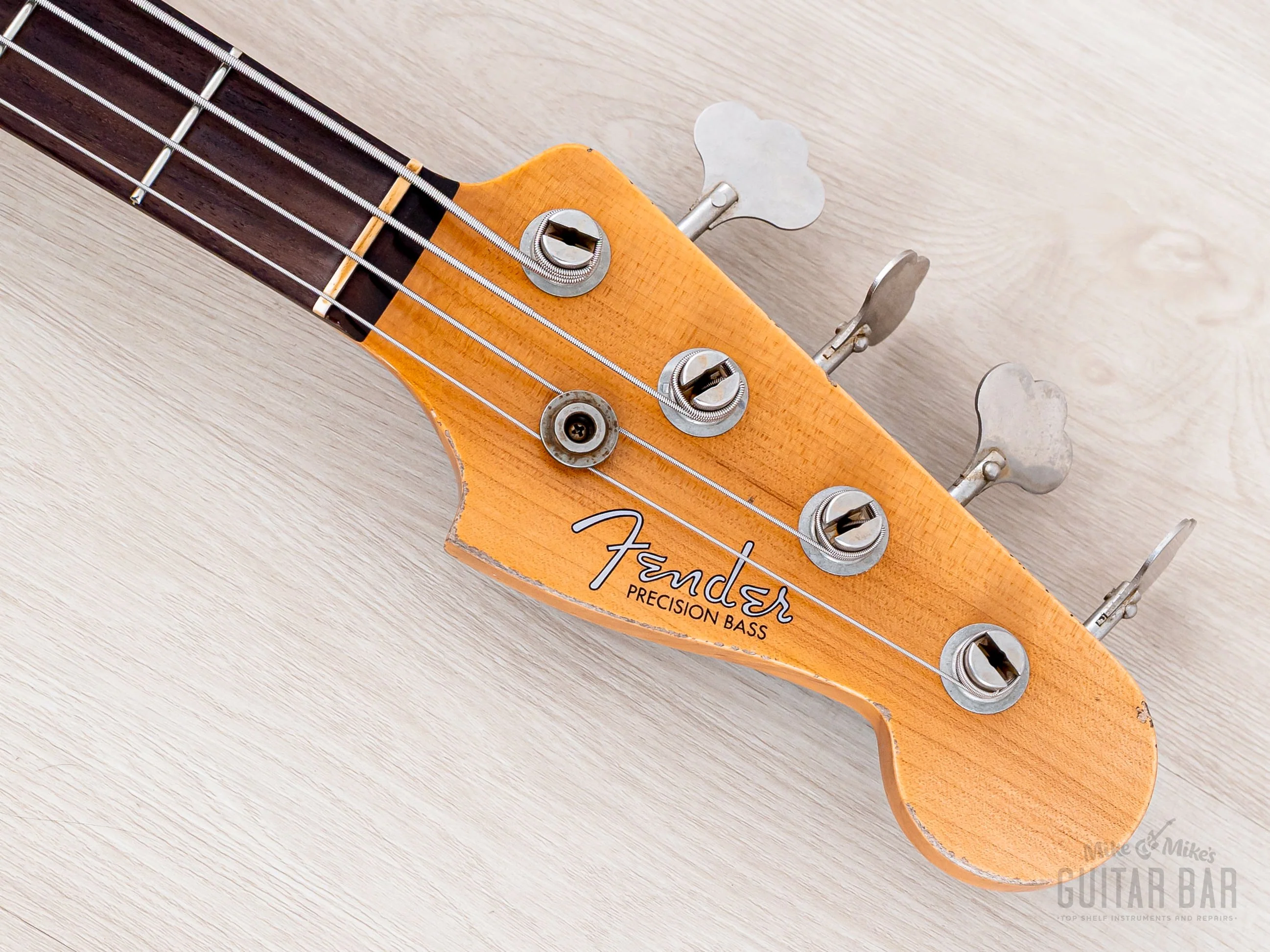 2023 Fender Custom Shop Limited Edition 1960 Precision Bass Heavy Relic Sherwood Green - Image 4