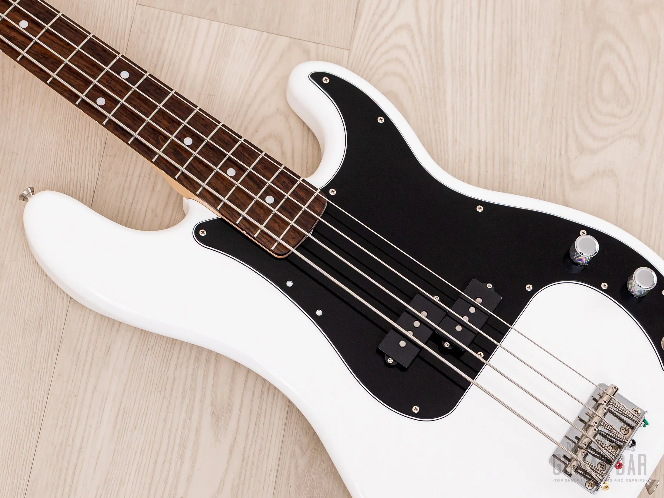 2023 Fender Traditional II 70s Precision Bass Arctic White, Japan MIJ - Image 7