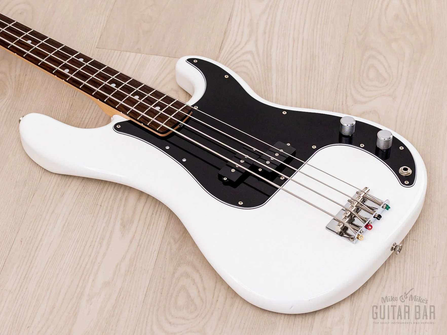 2023 Fender Traditional II 70s Precision Bass Arctic White, Japan MIJ - Image 9