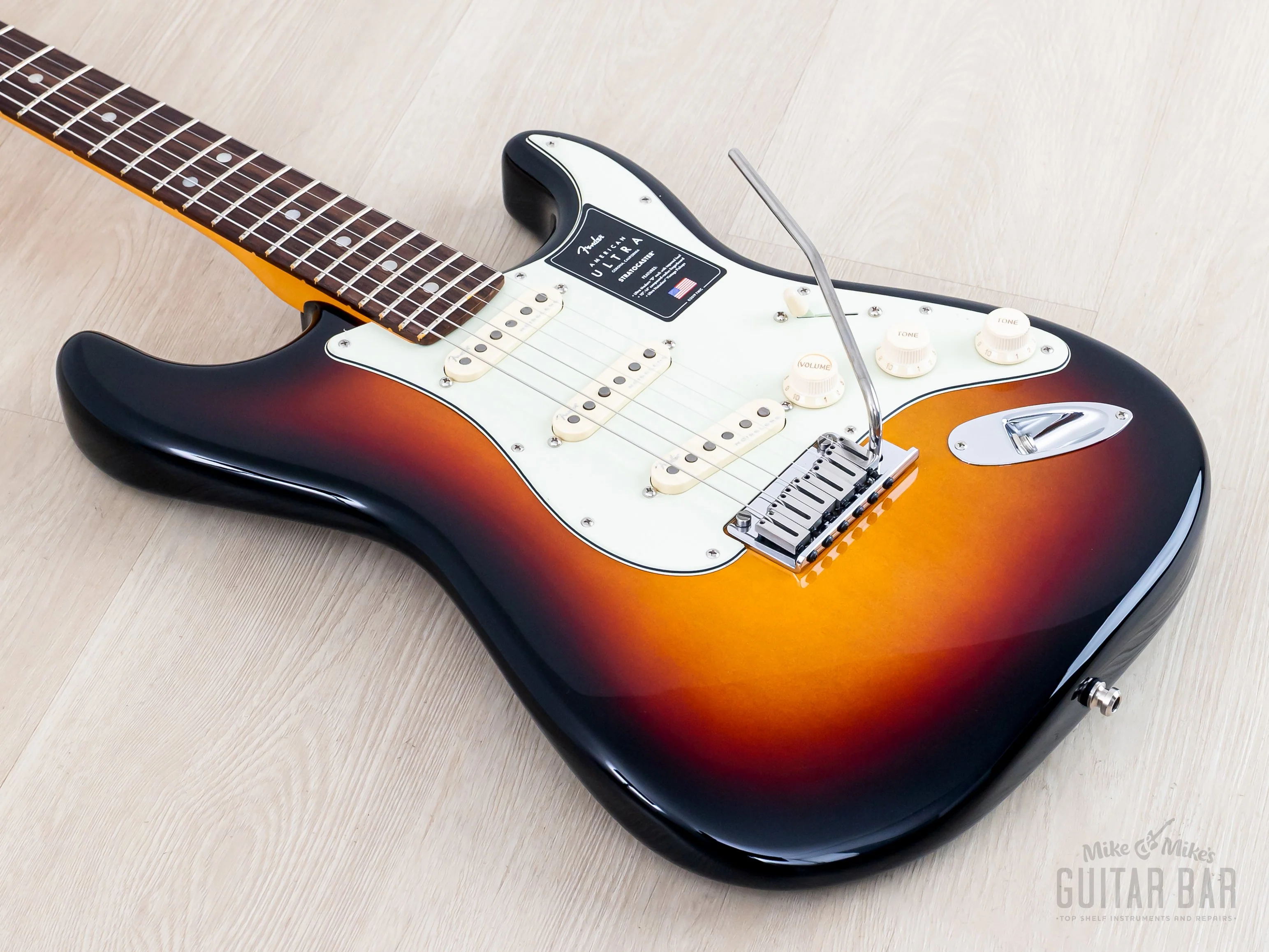 2024 Fender American Ultra Stratocaster Ultraburst, Near-Mint w/ Case, Hangtags - Image 10