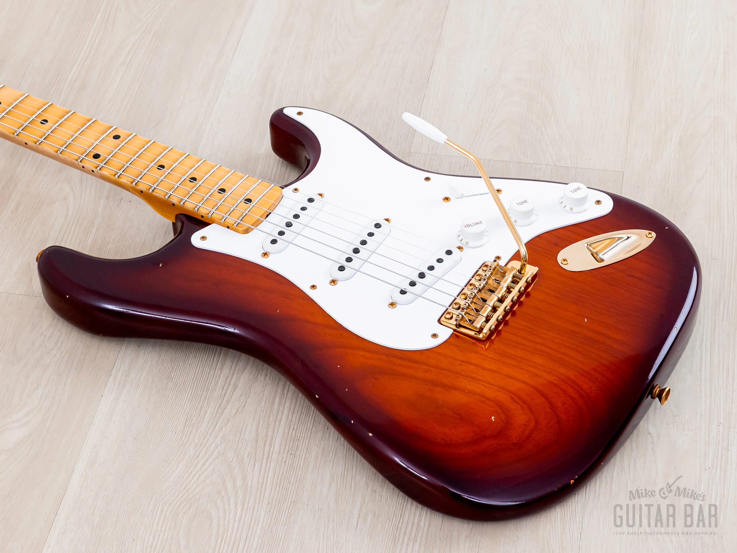 2024 Fender Custom Shop Limited Edition 70th Anniversary ‘54 Stratocaster Journeyman Relic Violin Burst, Lightweight - Image 7
