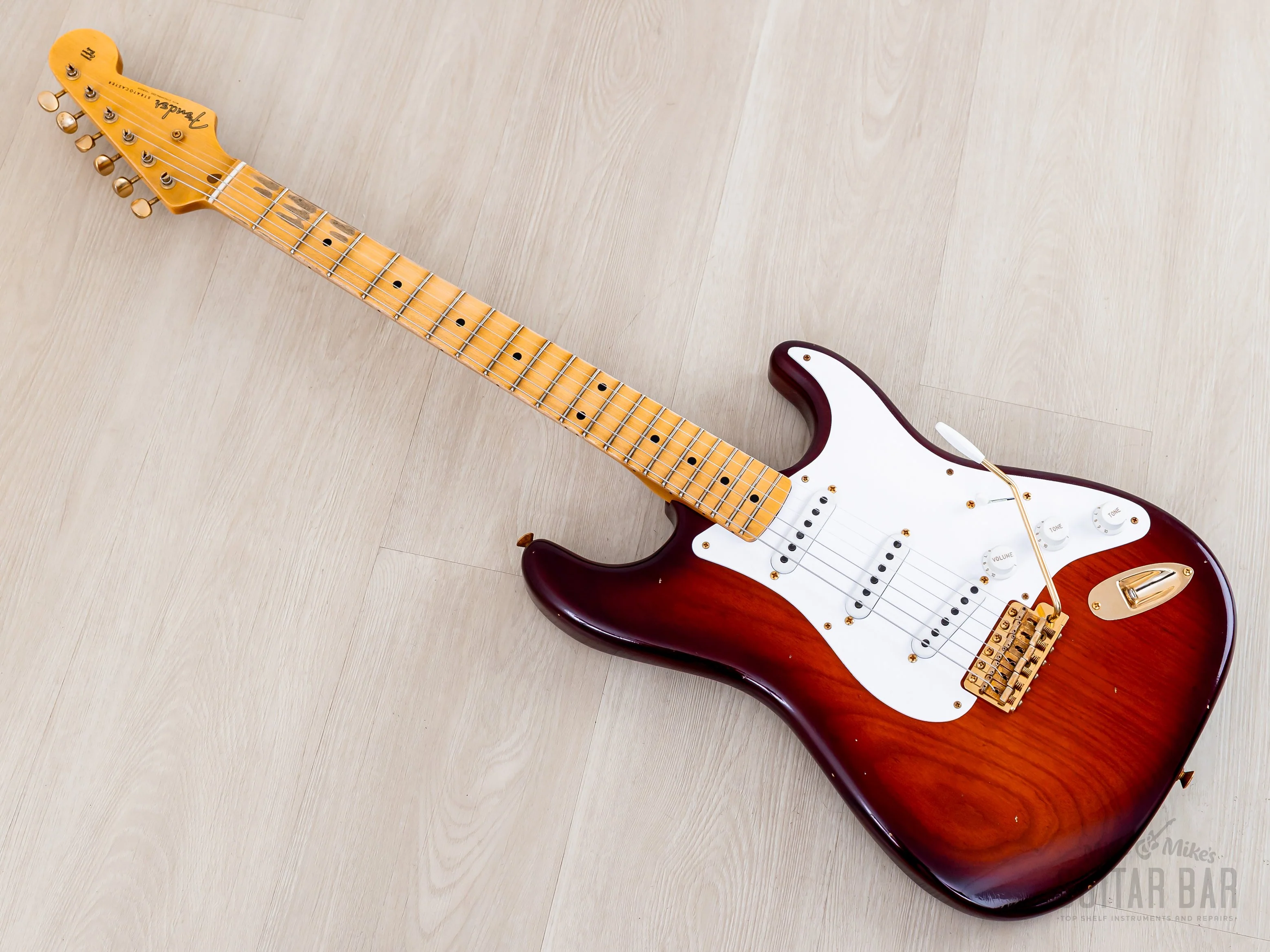 2024 Fender Custom Shop Limited Edition 70th Anniversary ‘54 Stratocaster Journeyman Relic Violin Burst, Lightweight - Image 9