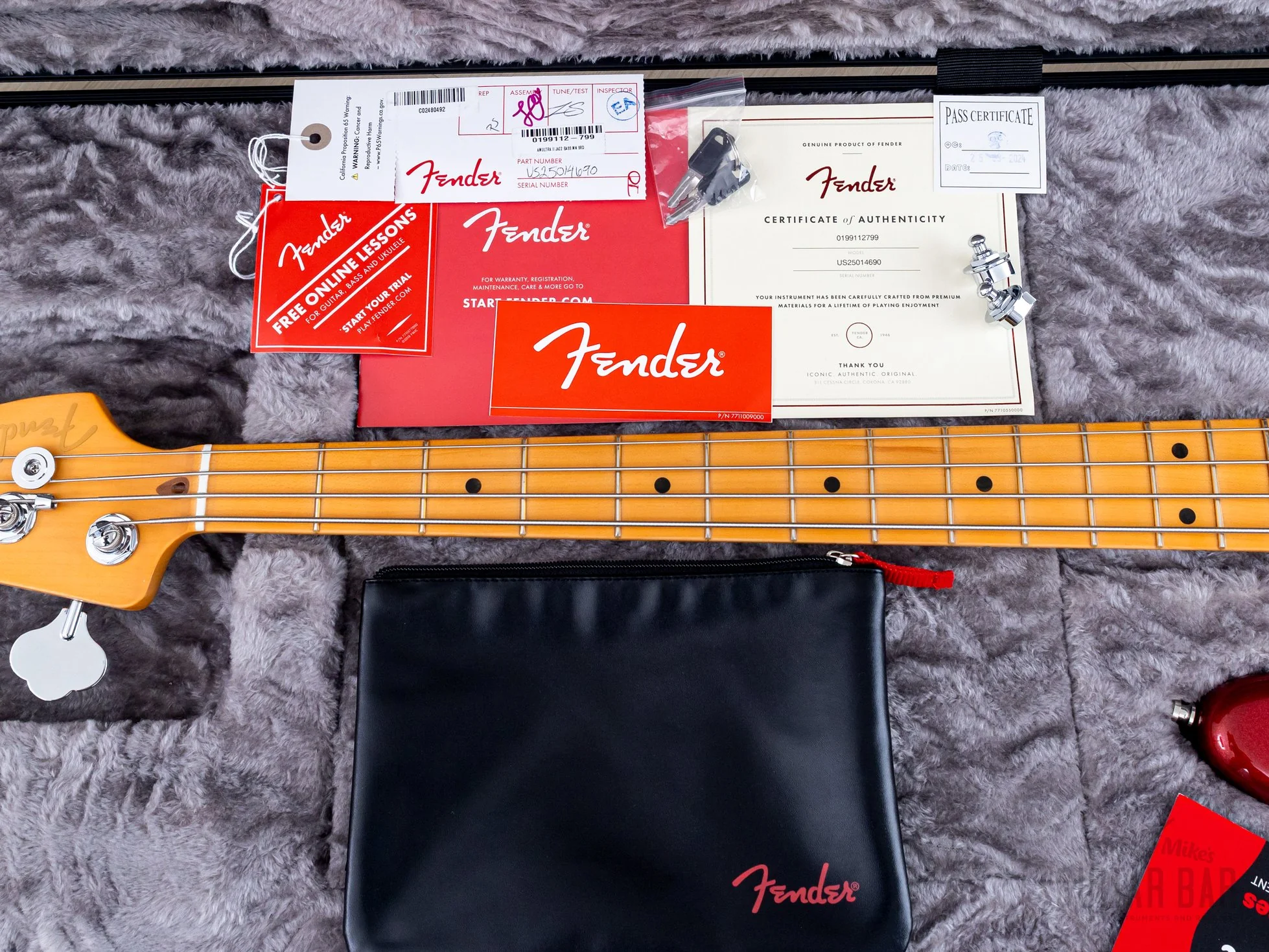 2025 Fender American Ultra II Jazz Bass Sinister Red, Mint w/ Case, COA, Tags - Image 19
