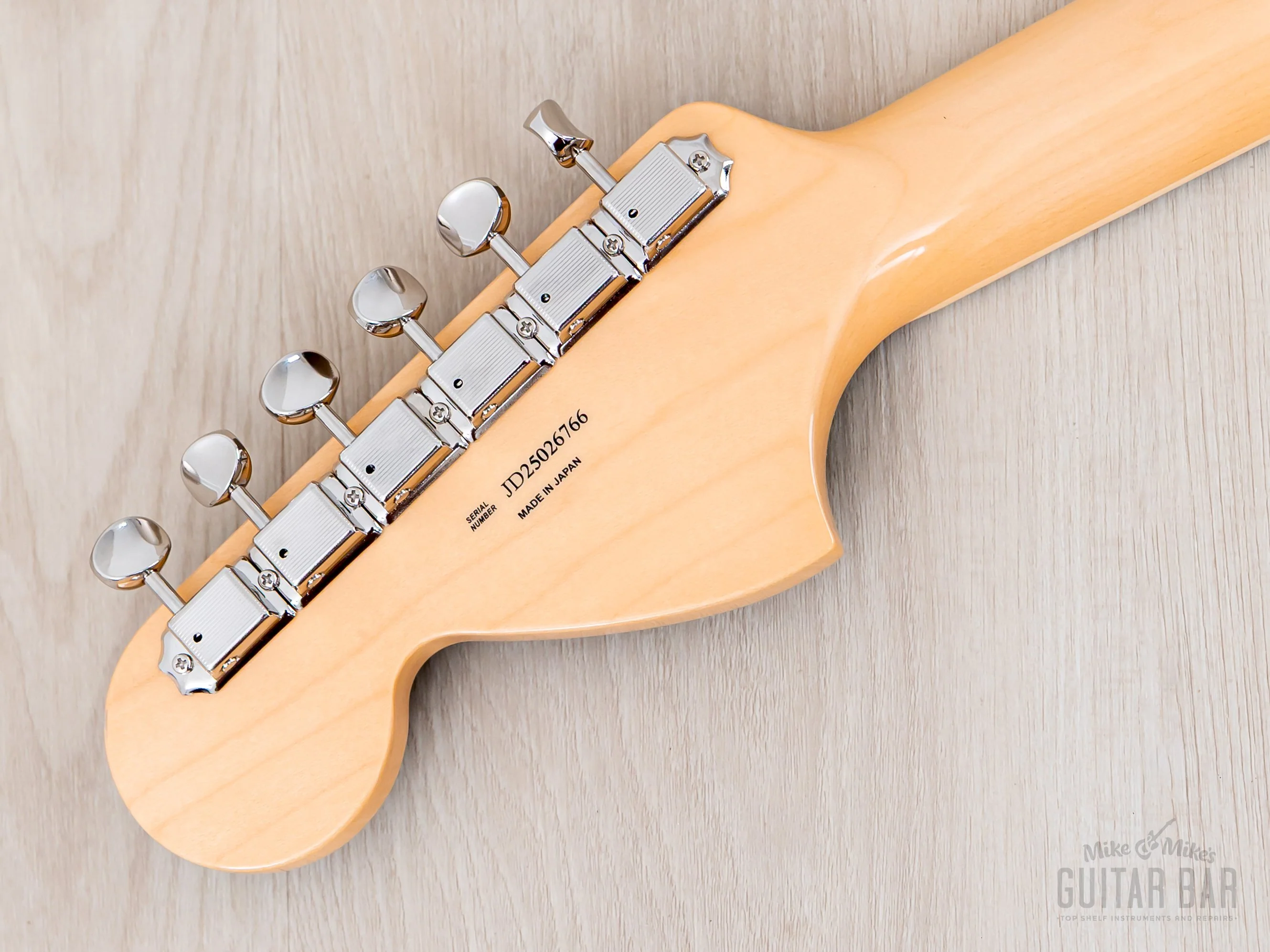 2025 Fender Traditional Late '60s Jazzmaster Black + Headstock w/ Block & Binding, Japan MIJ - Image 5