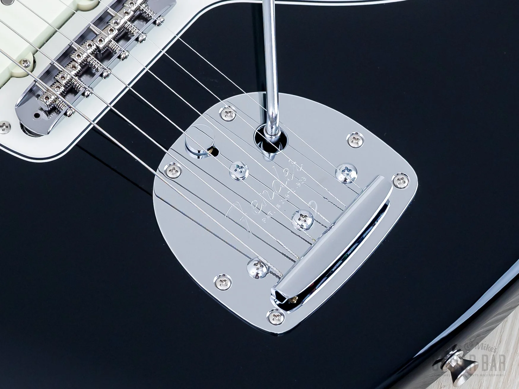 2025 Fender Traditional Late '60s Jazzmaster Black + Headstock w/ Block & Binding, Japan MIJ - Image 8