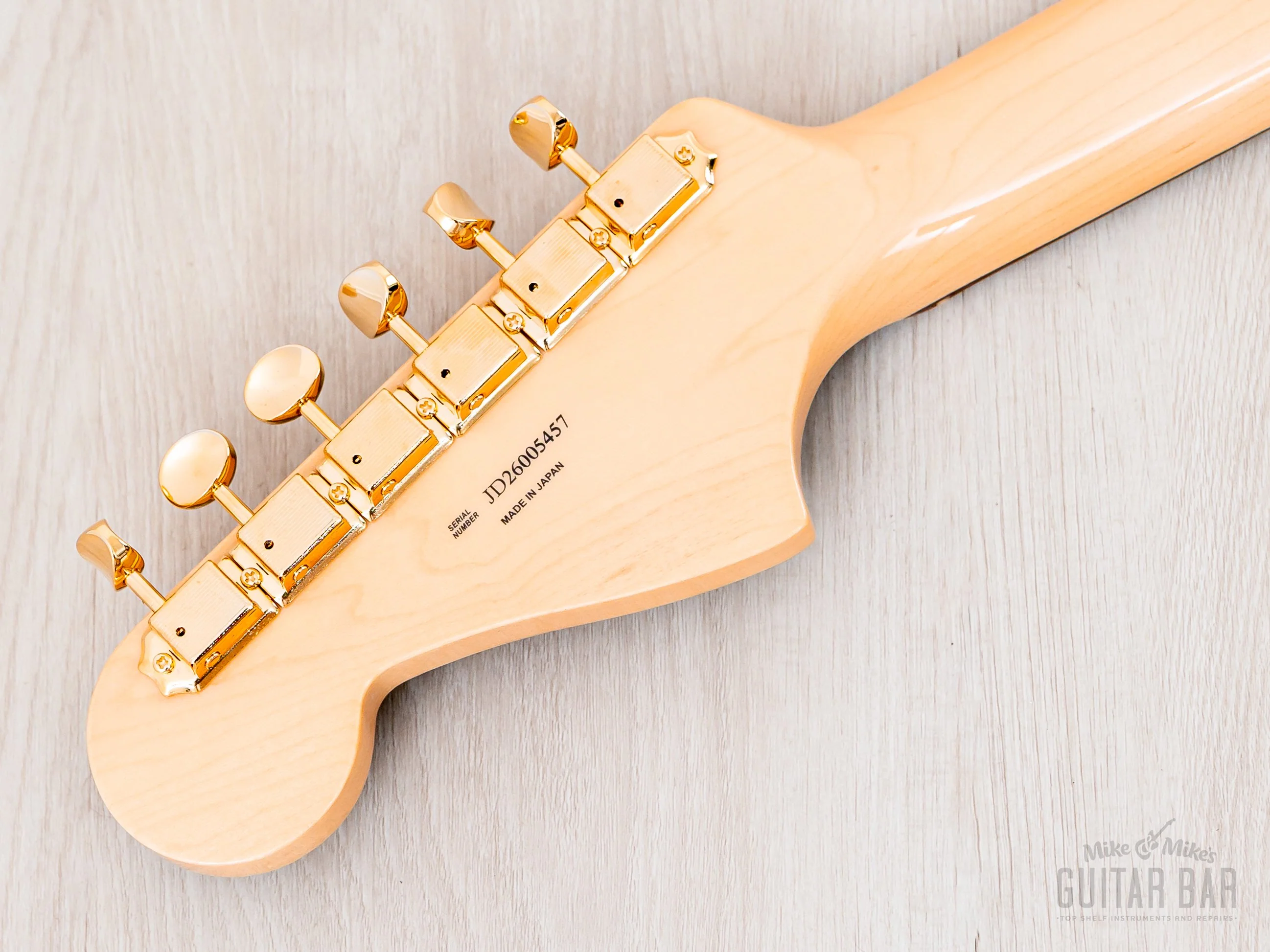 2026 Fender Limted Edition Traditional II 60s Jazzmaster Black Pearl + Headstock w/ Gold Hardware, Japan MIJ - Image 5