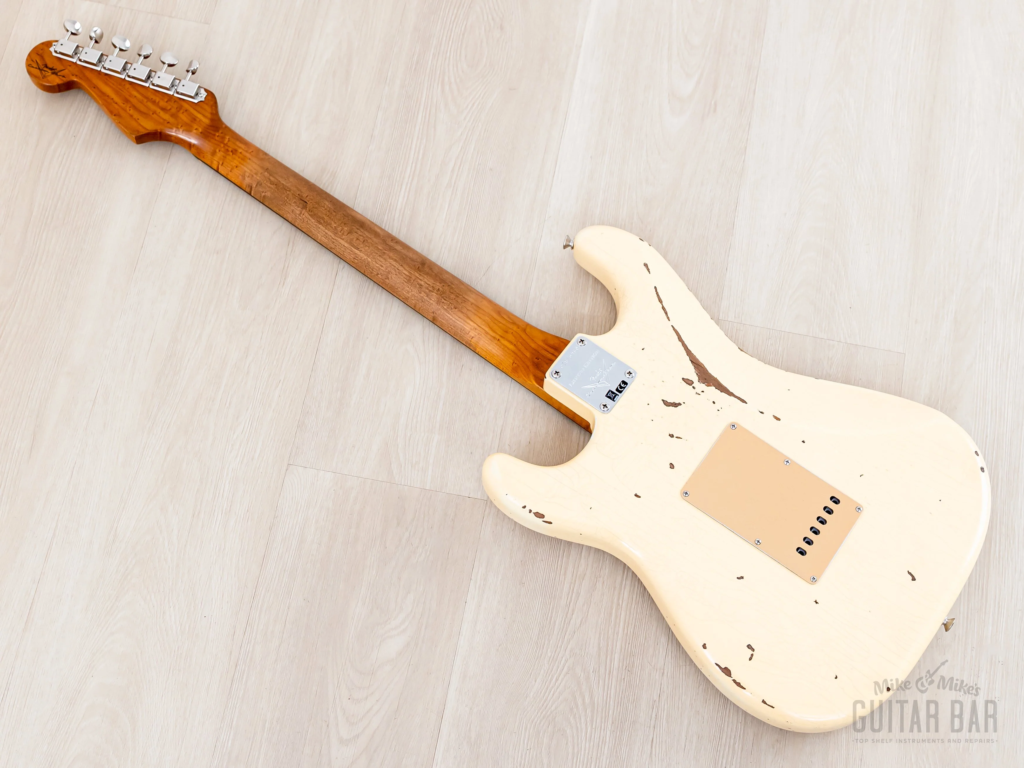 Fender Custom Shop 1960 Stratocaster Roasted Relic Aged Vintage White w/ Gold Guard, Fat '60s Pickups - Image 11