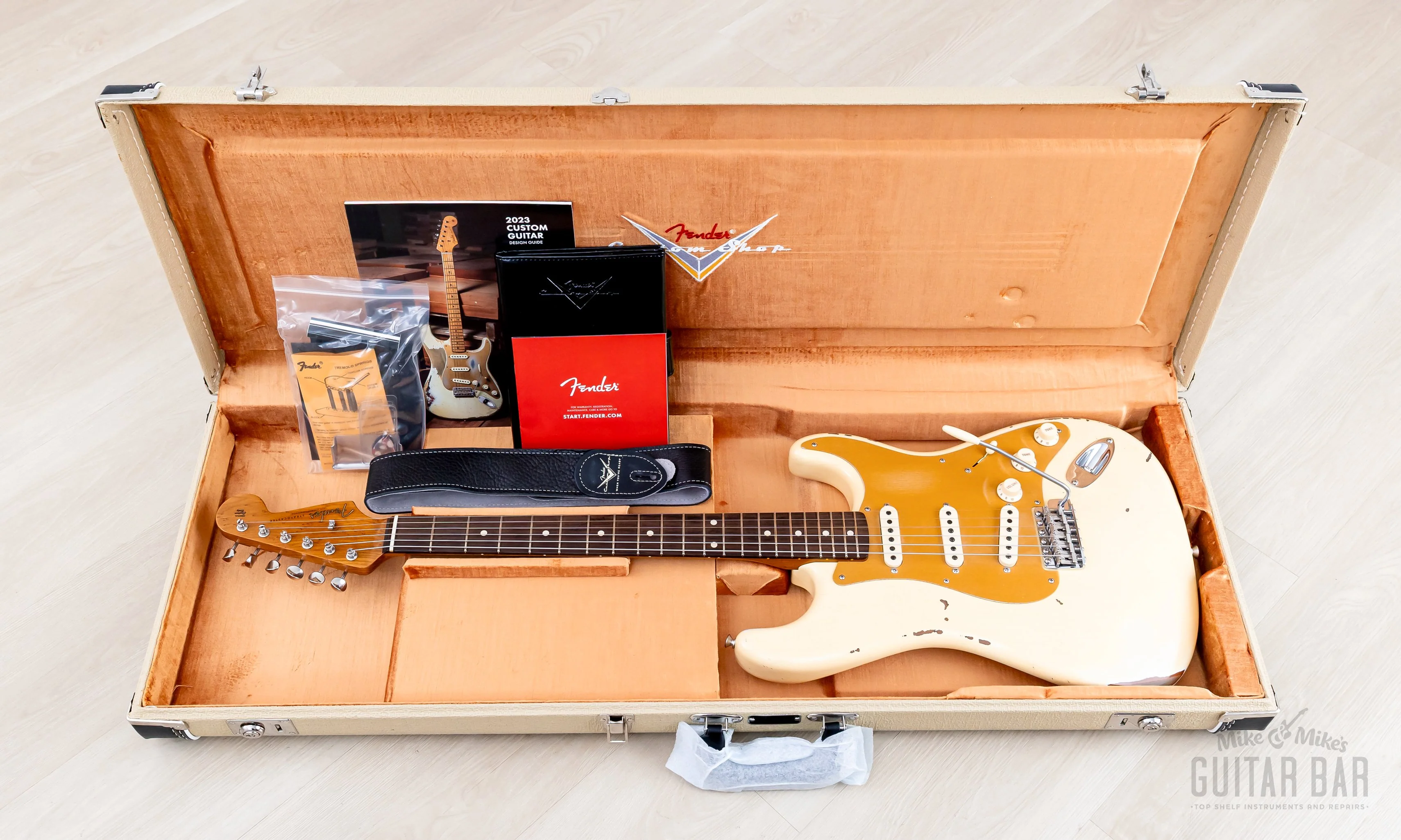 Fender Custom Shop 1960 Stratocaster Roasted Relic Aged Vintage White w/ Gold Guard, Fat '60s Pickups - Image 18