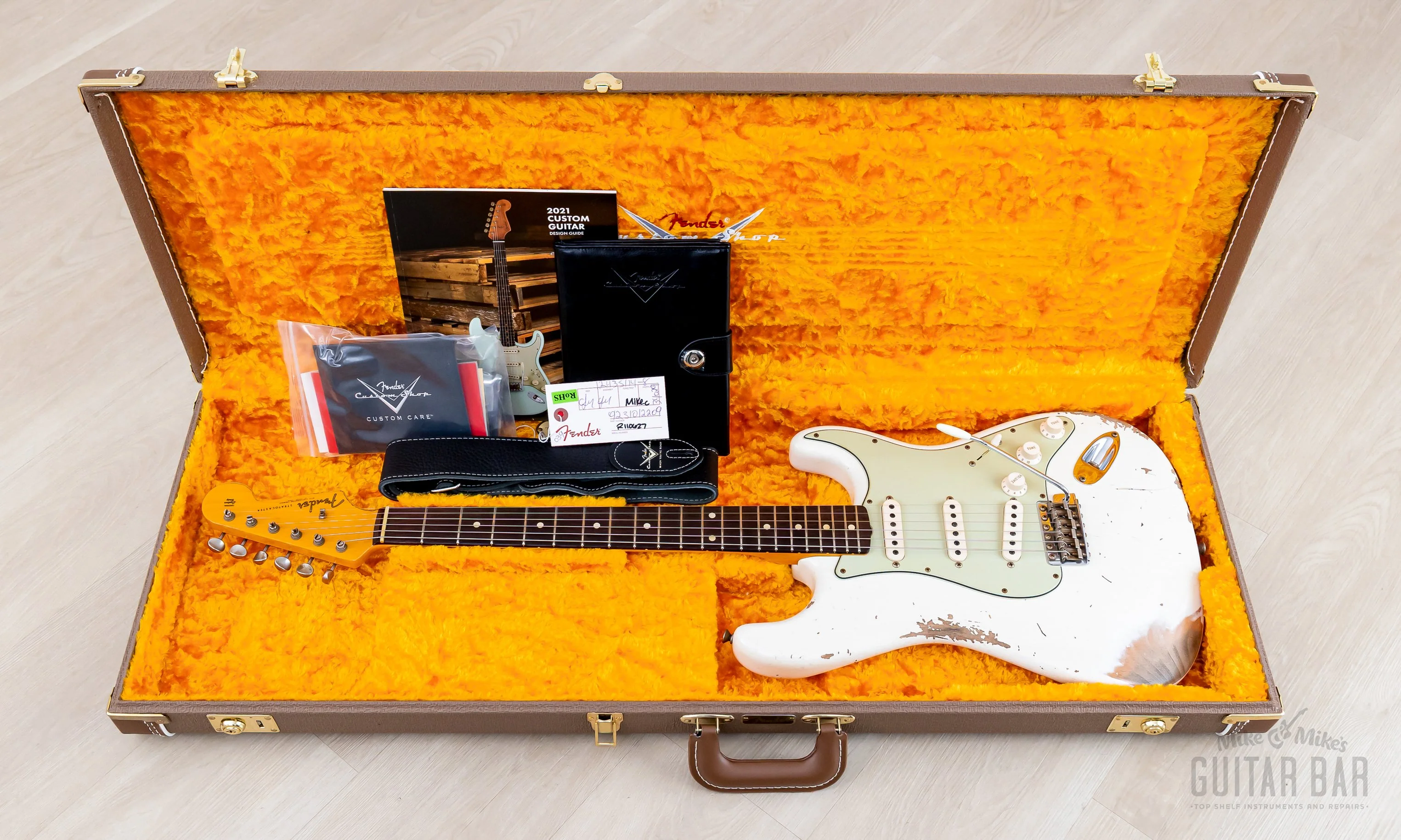 Fender Custom Shop 1961 Stratocaster Heavy Relic Aged Olympic White - Image 18